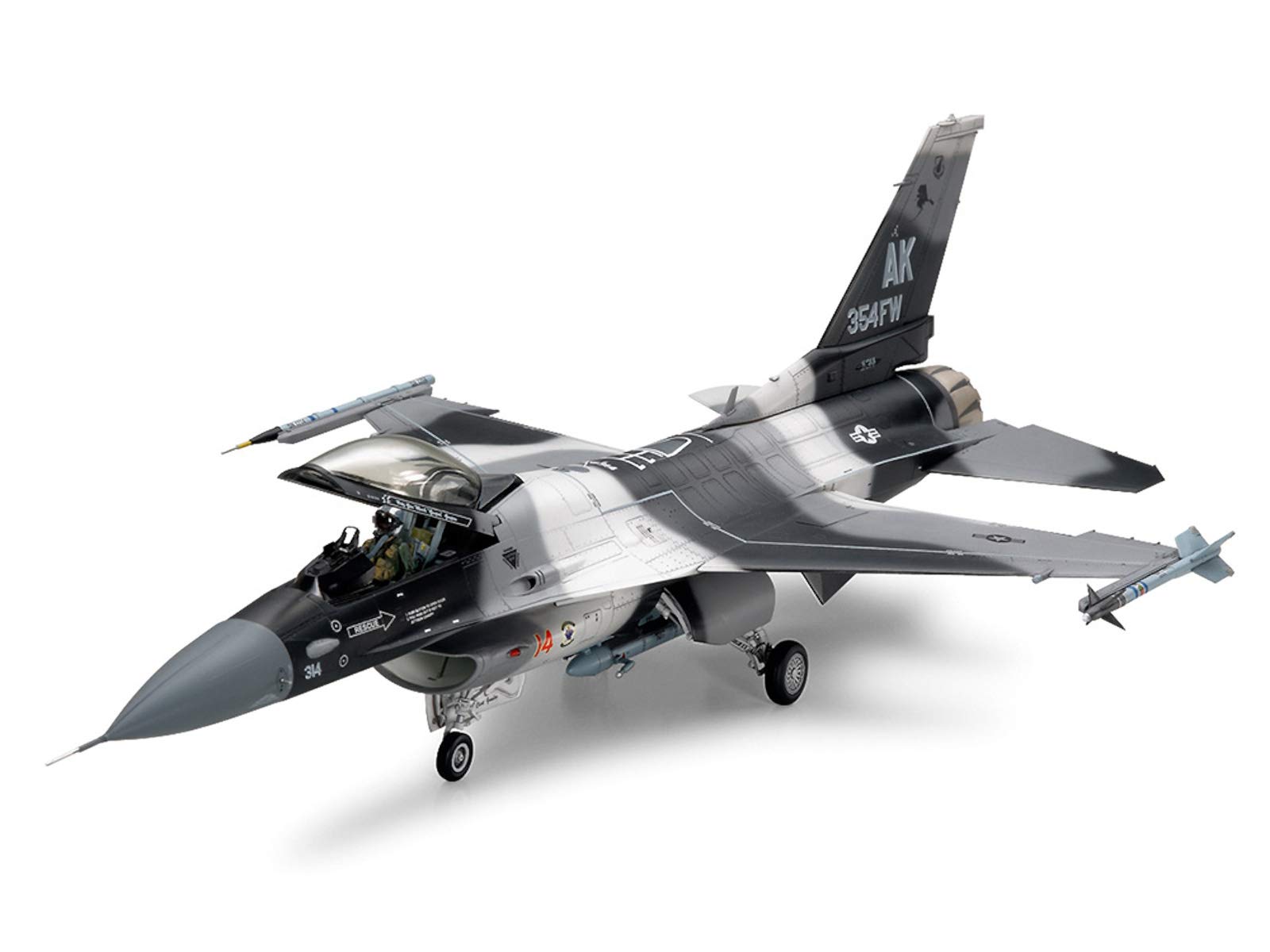 Tamiya Modellino Aereo F-16C/N Lockheed Martin 1:48