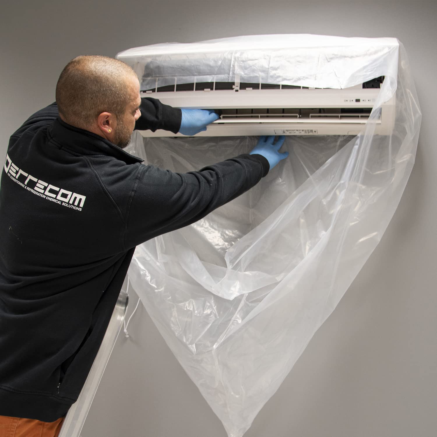 Kit pulizia completa climatizzatori, include cover protettiva Wally e aerosol 600mL pulizia unità interna, Bio Acid e Bio Alkaline 2L con tensioattivi bio pulizia unità esterna, guanti - immagine 8