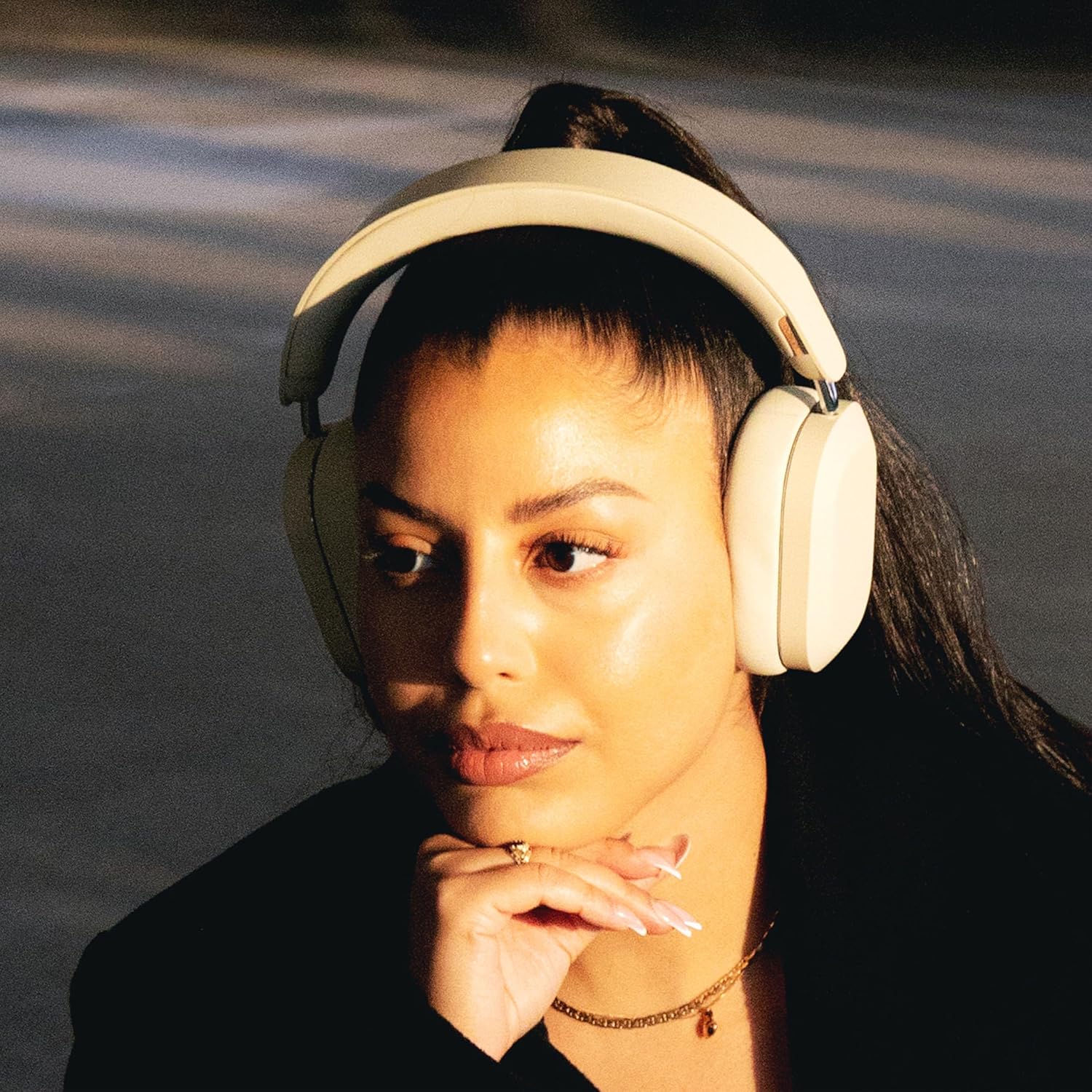 Mondo by Defunc - Cuffie Wireless Over-Ear, Greige - immagine 5