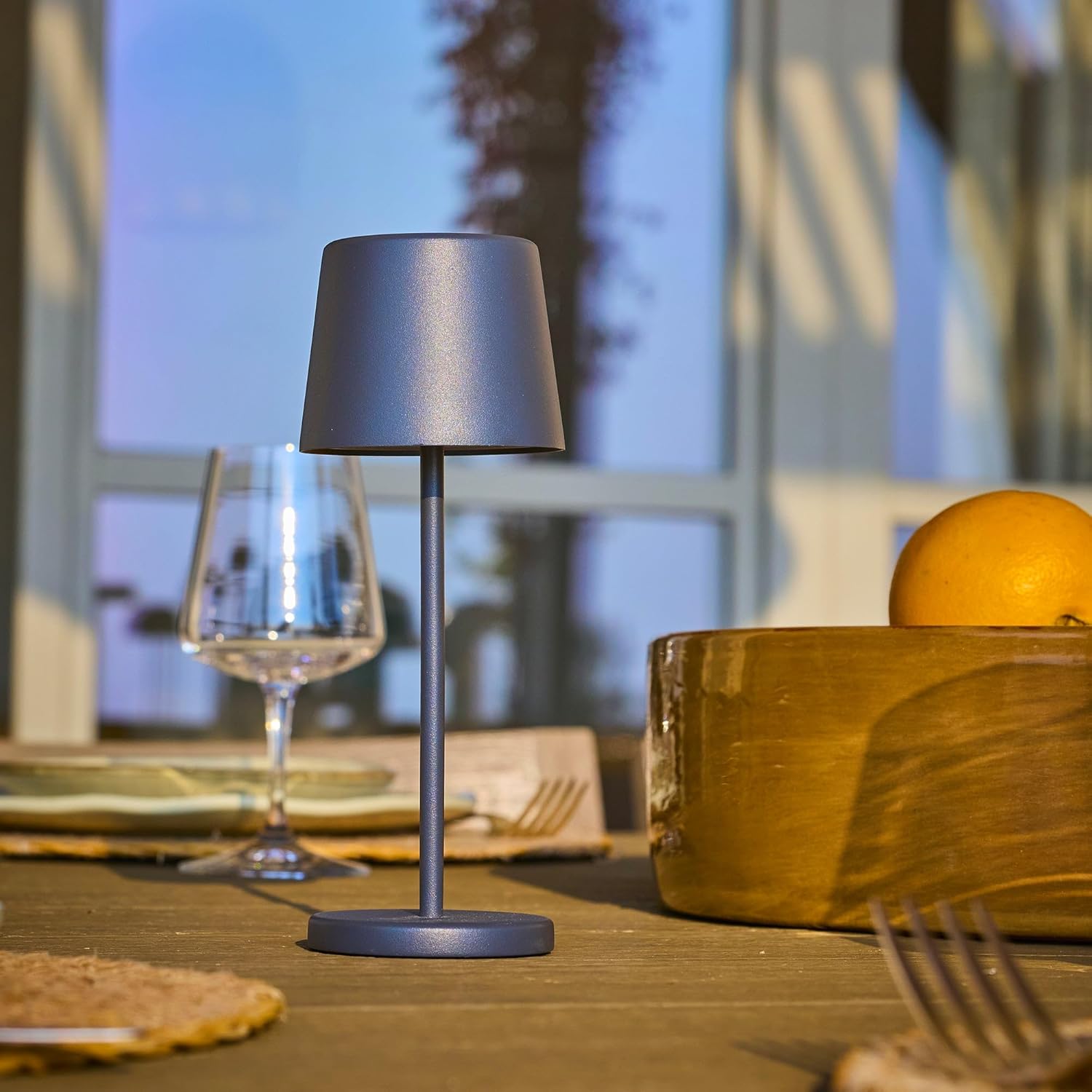 Mini Lampada da Tavolo Touch Wireless LED Grigia - immagine 2