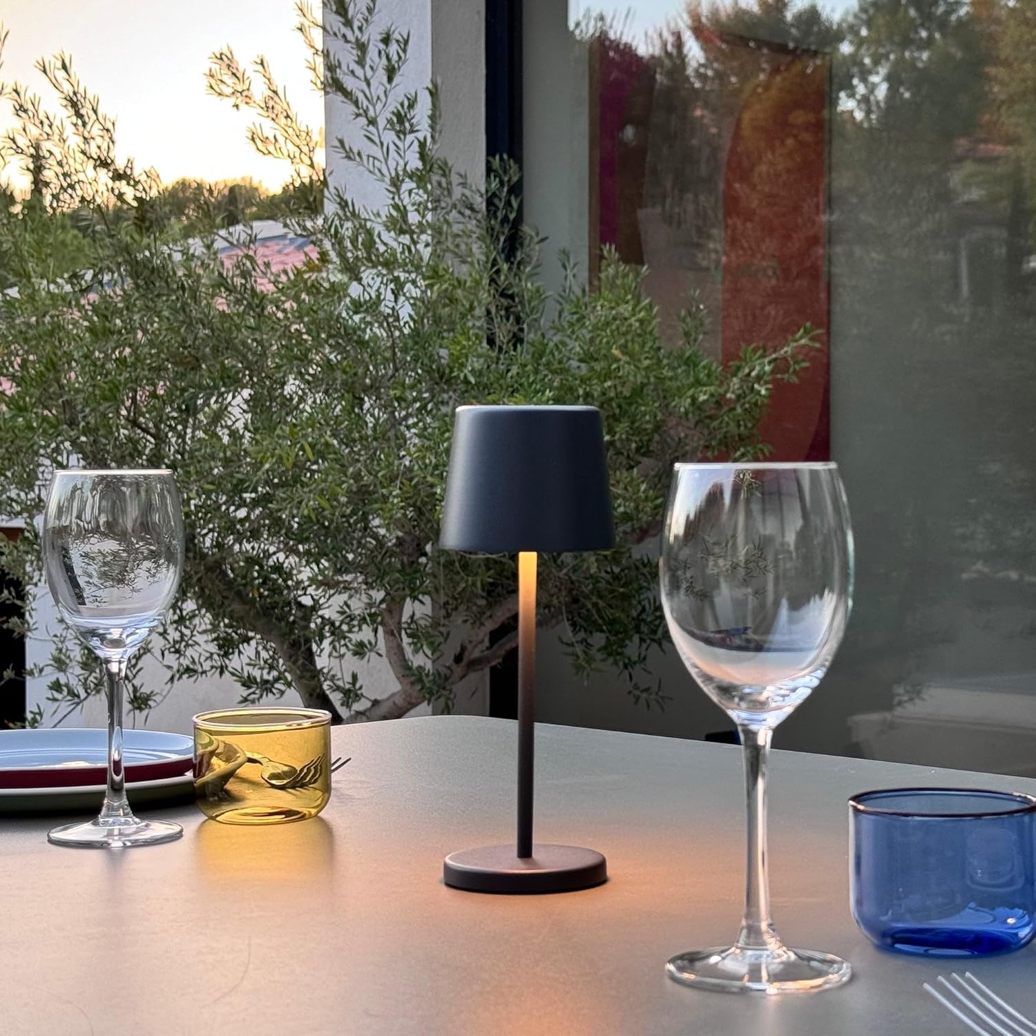 Mini Lampada da Tavolo Touch Wireless LED Grigia - immagine 4