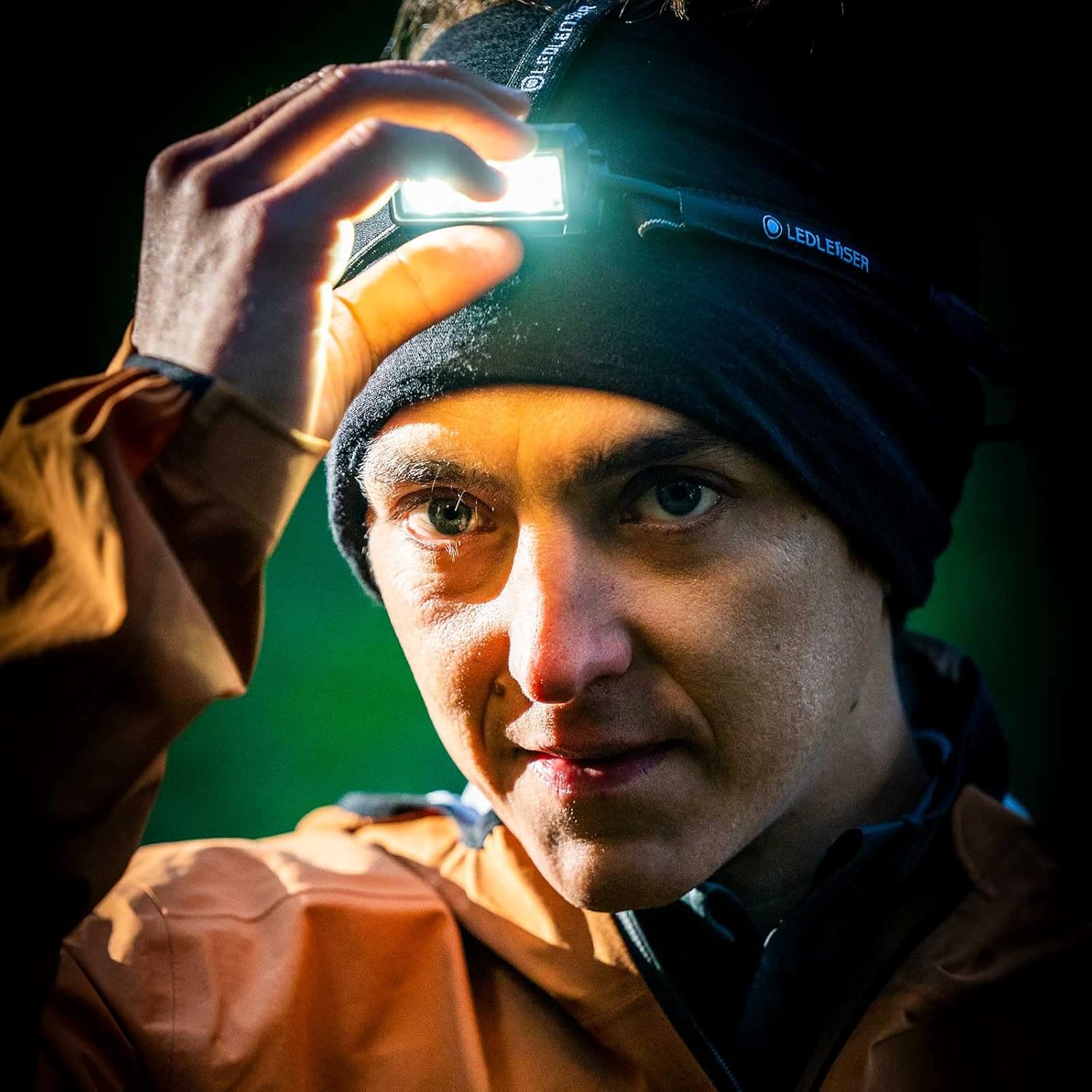 Ledlenser Pila Frontale Neo 9R, Schwarz-Grau - immagine 7