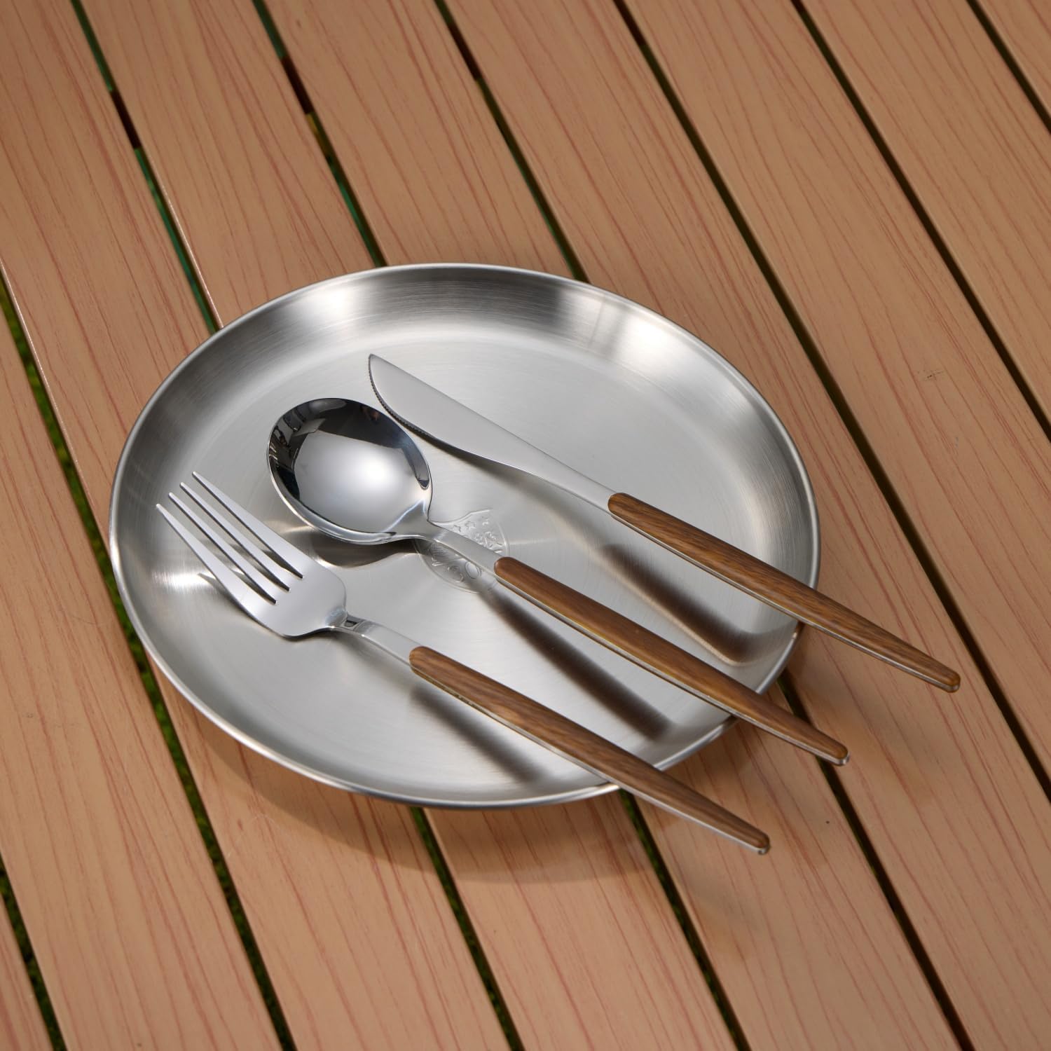 Set Stoviglie da Campeggio 31 Pezzi per 4 Persone - immagine 3