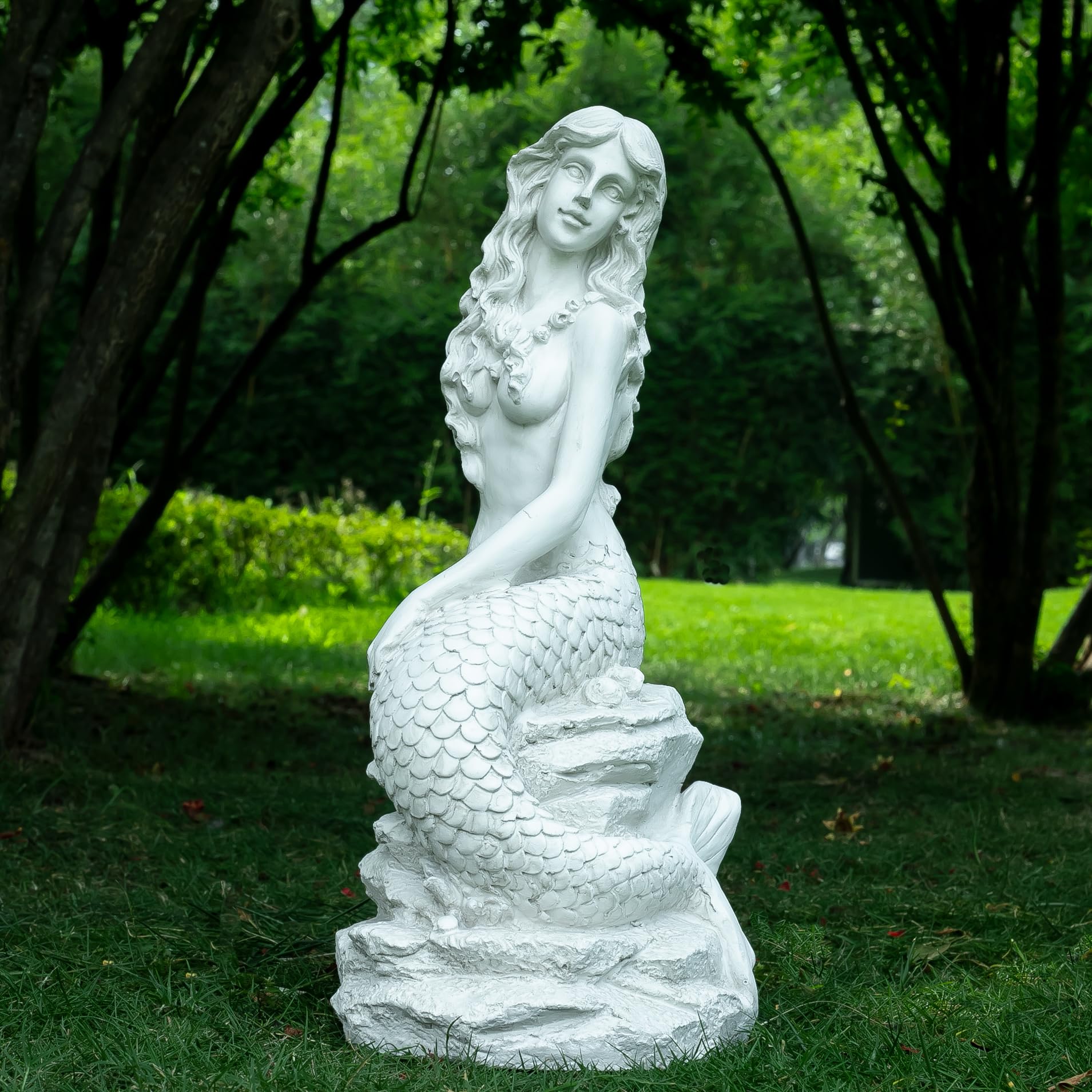 Mermaid on Ocean Rock - Statua da Giardino 20" H
