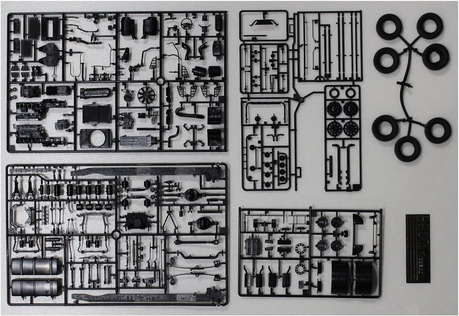 Italeri 3934 Iveco Hi-Way E5 Abarth Model Kit - immagine 5