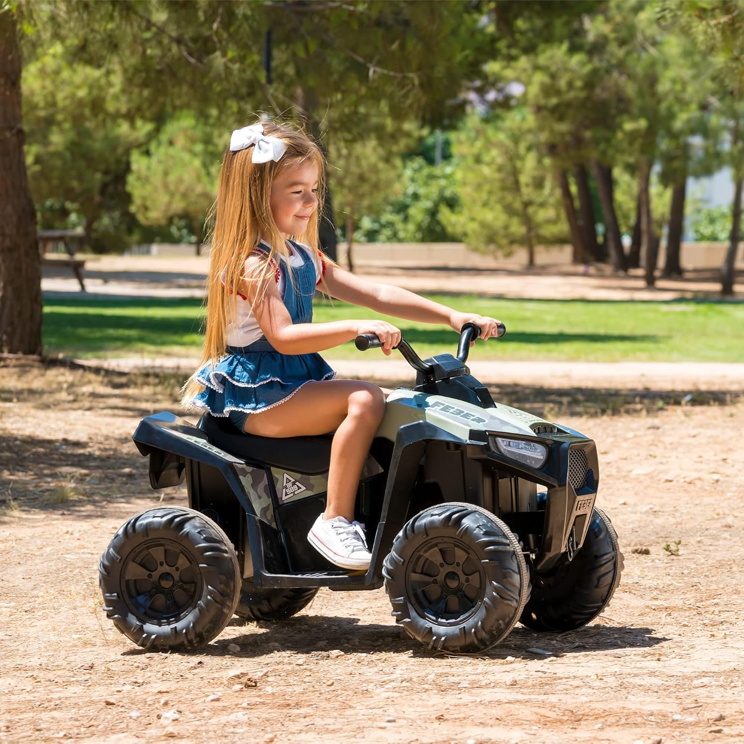 FEBER - Quad Boxer 12V, un posto, elettrico, con ruote larghe per maggiore stabilità e velocità massima 5 km/h, per bambine/i dai 3 anni, Famosa (FEN03000) - immagine 6