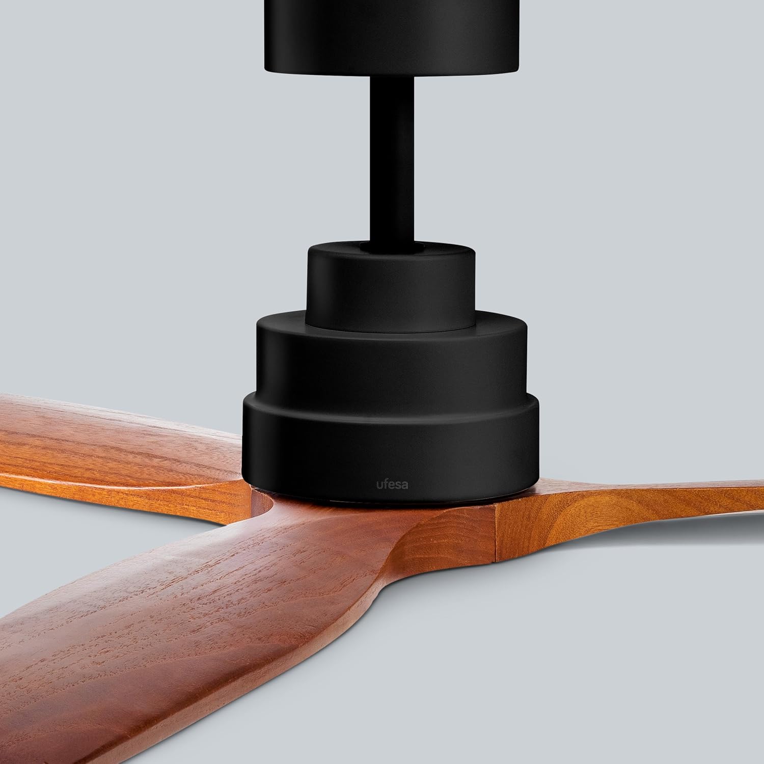 Ufesa Ventilatore da Soffitto CFTB 40W, Nero-Legno Scuro - immagine 2