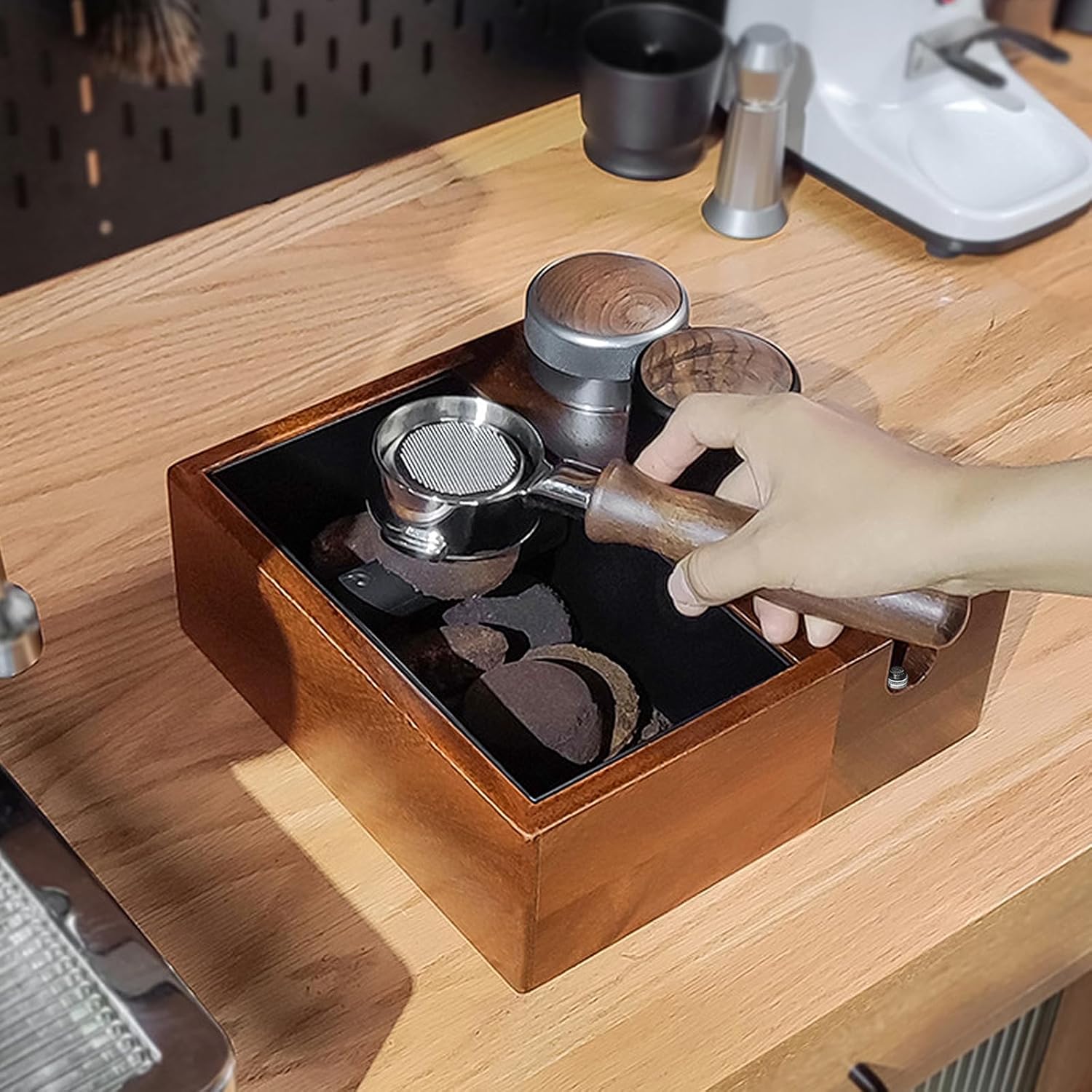 Stazione per Tamper Espresso con Distributore - immagine 7