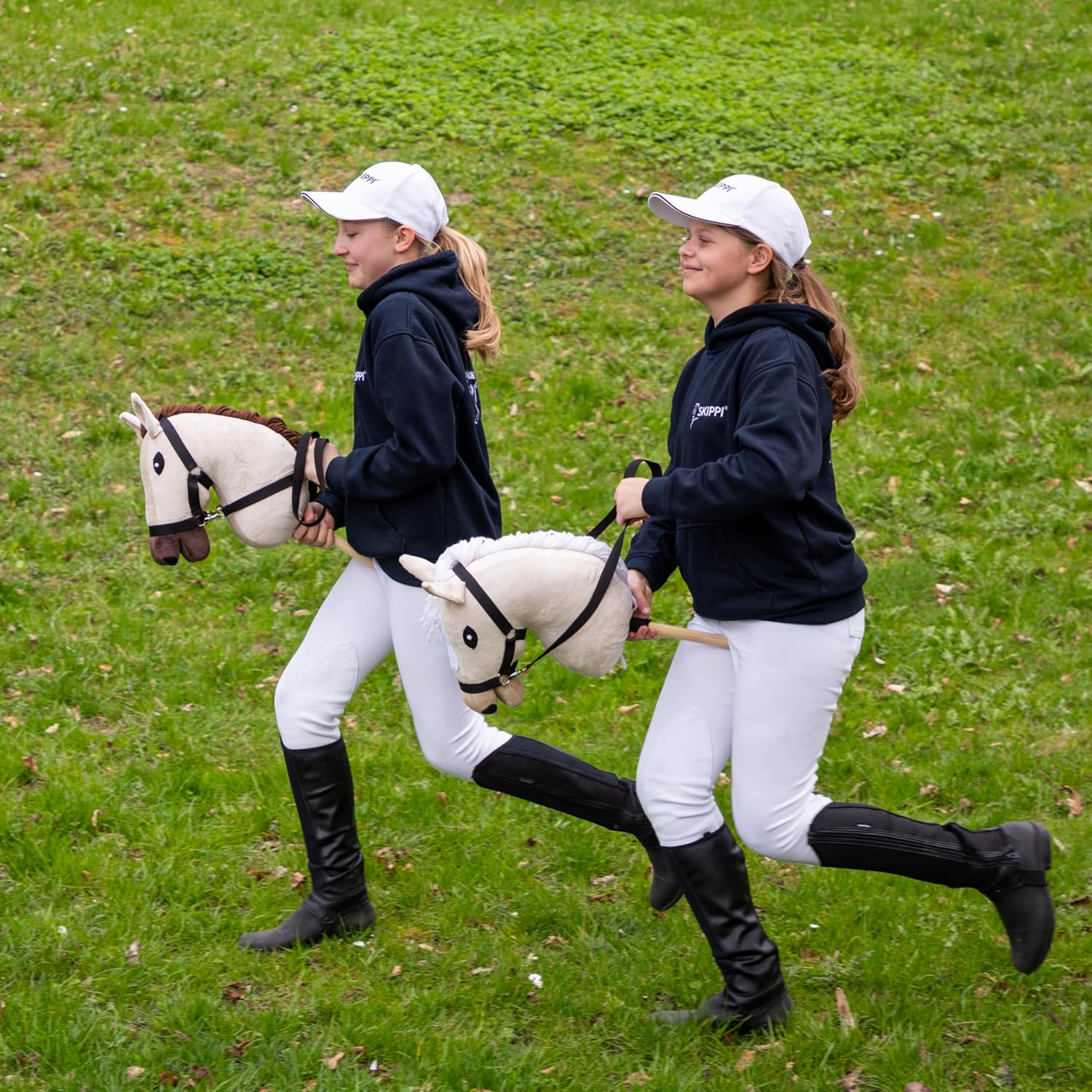 SKIPPI Hobby Horse Almond - Set Cavezza e Redini - immagine 5