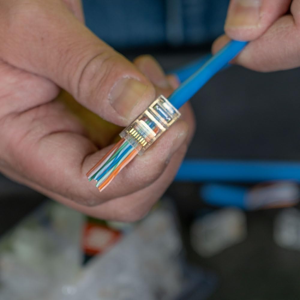 Klein Tools VDV826 – 702 pass-thru Modular data Plug, CAT5e (confezione da 50) - immagine 4