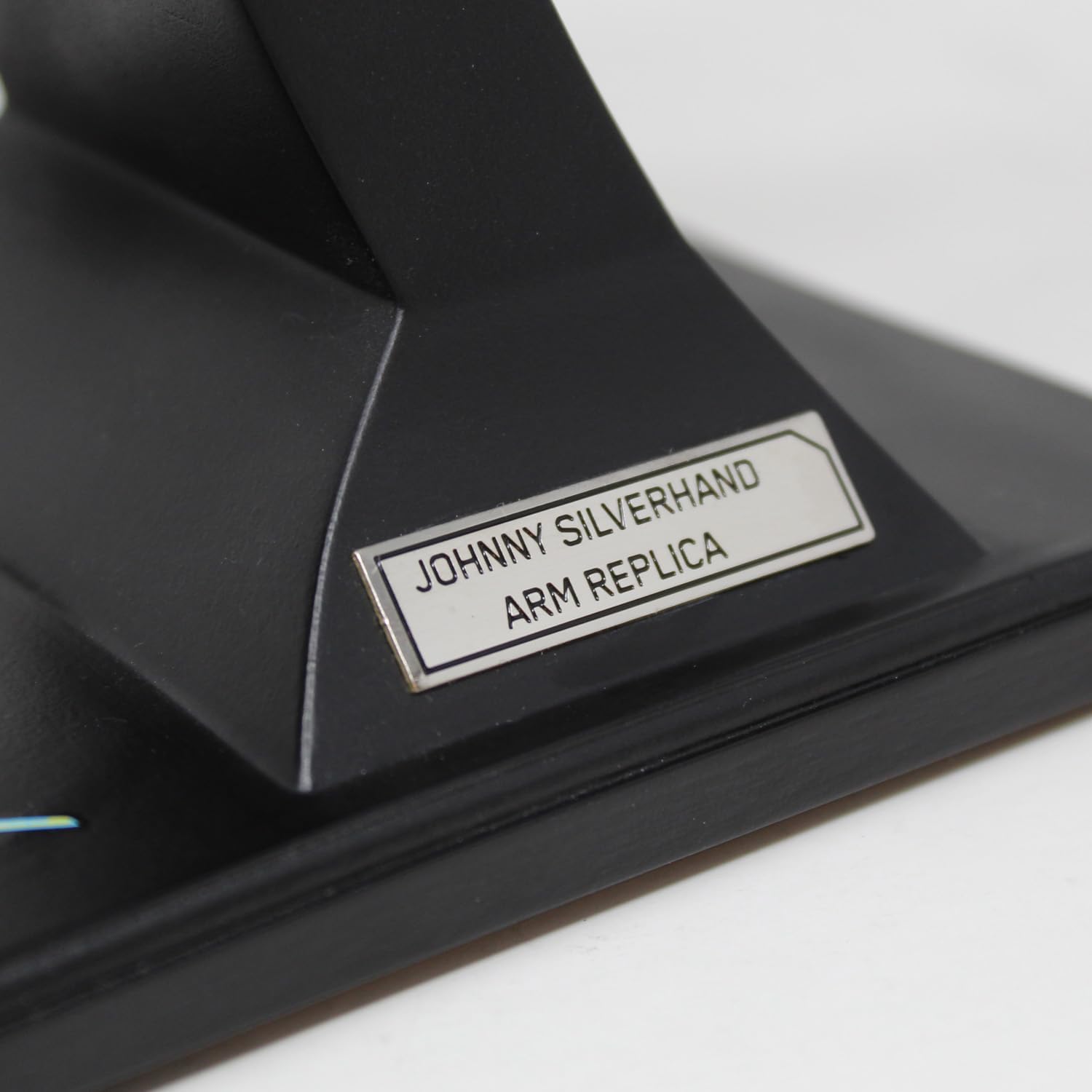 Neamedia - Braccio di Johnny Silverhand Cyberpunk 2077, 30 cm - immagine 6