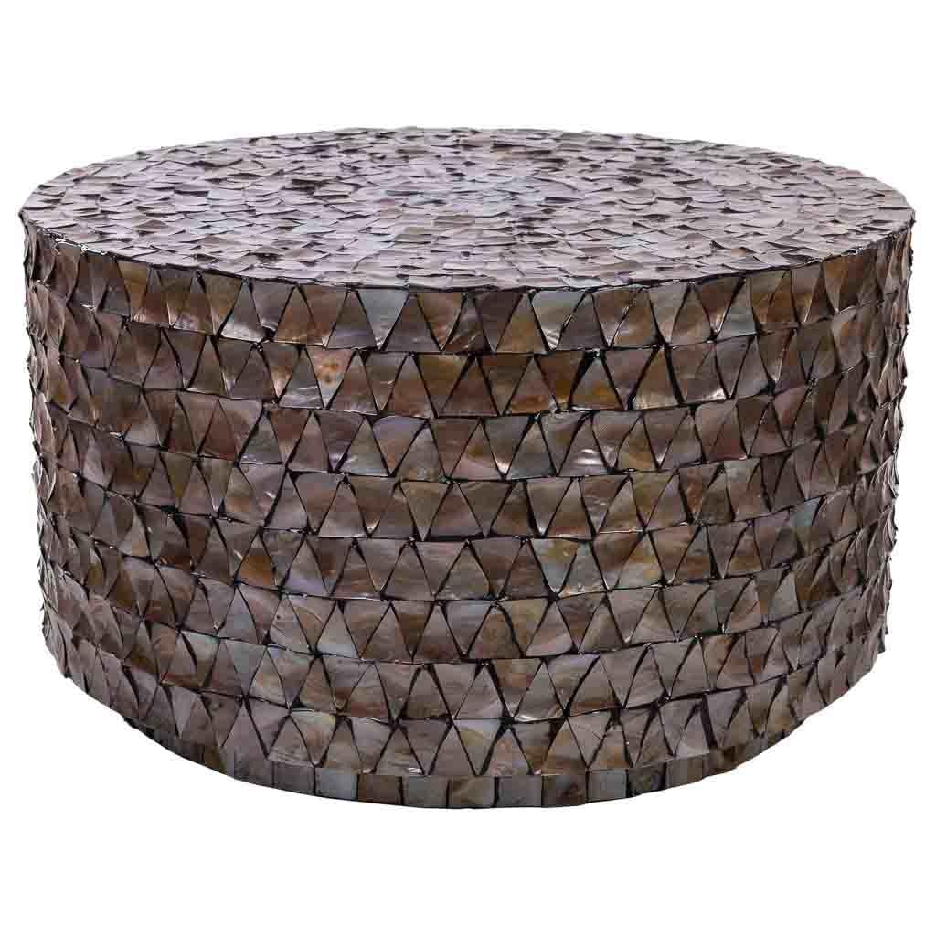 Mesa de centro de madera y madreperla marron