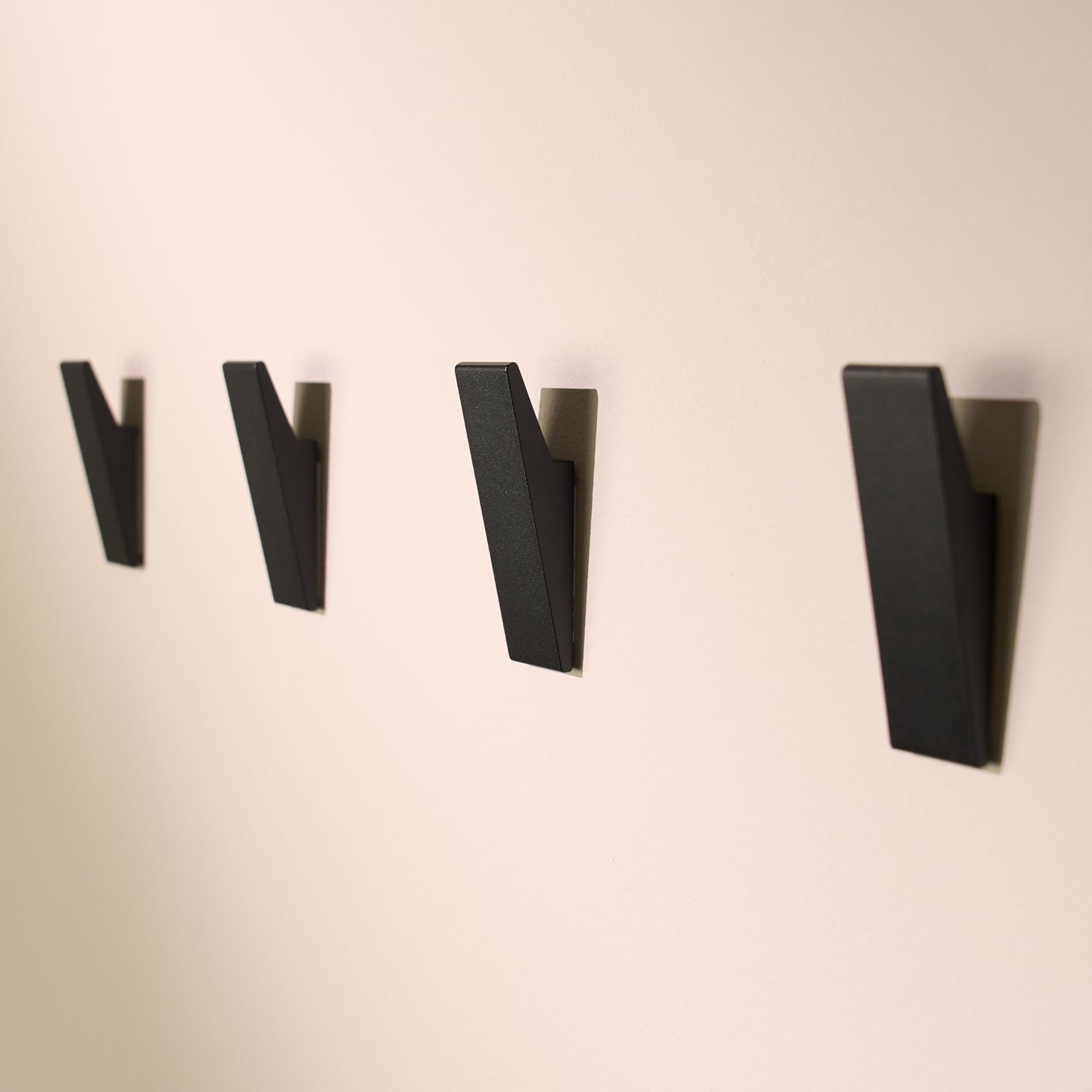 Design Amburgo Ganci Adesivi Forti 4 Pezzi, Nero