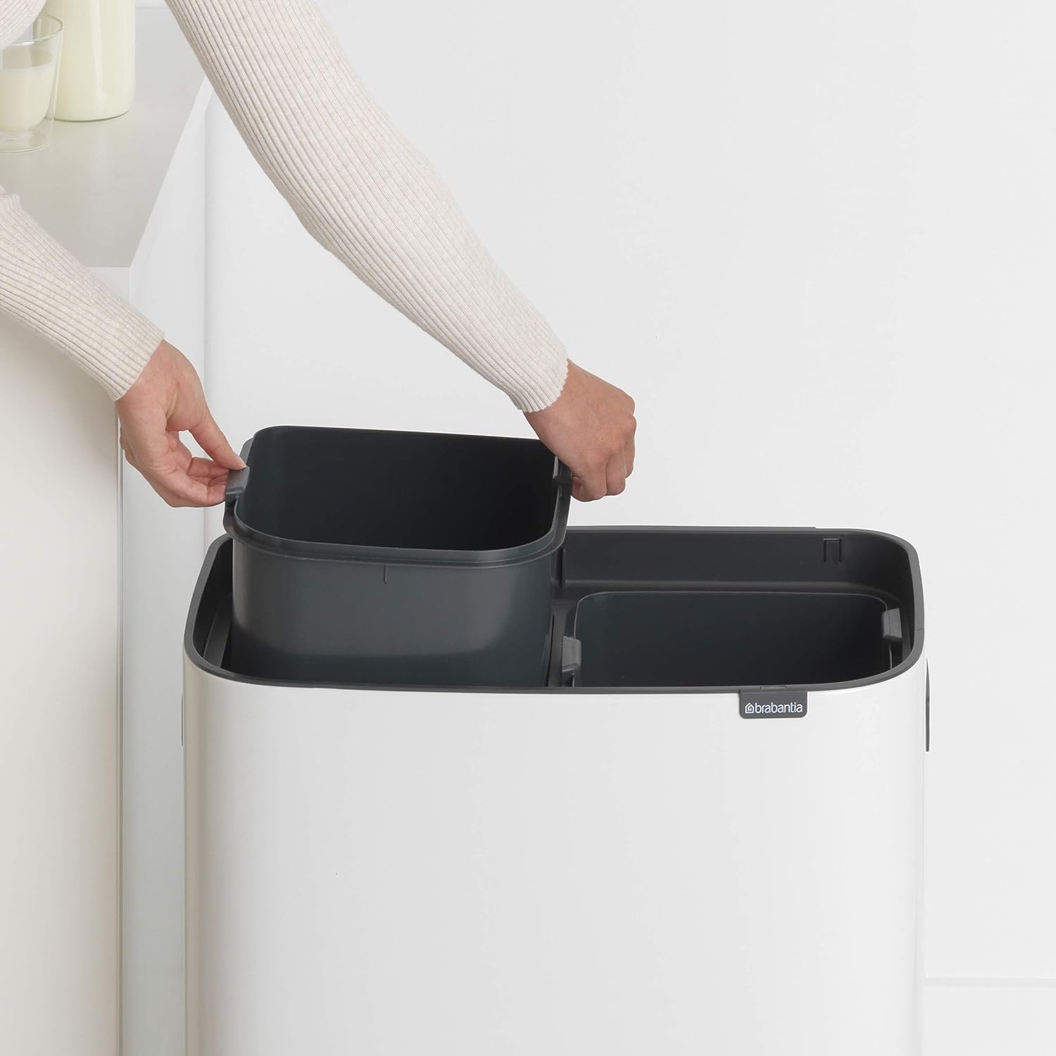 Brabantia Bo Touch Bin Pattumiera, Metallo, Bianco, 2 x 30 Litri - immagine 6