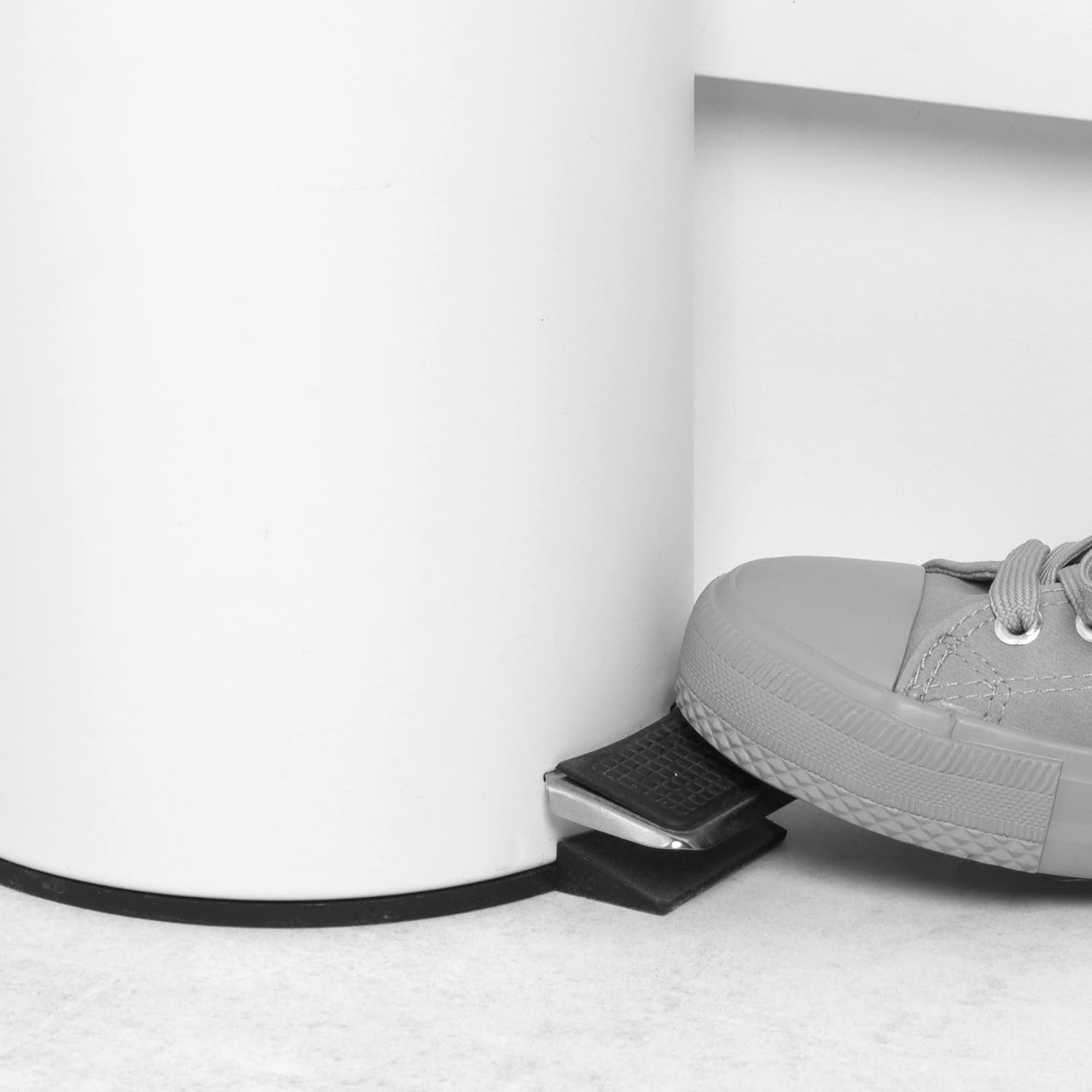 Beldray Pattumiera Rotonda 3L con Pedale, Bianco - immagine 5