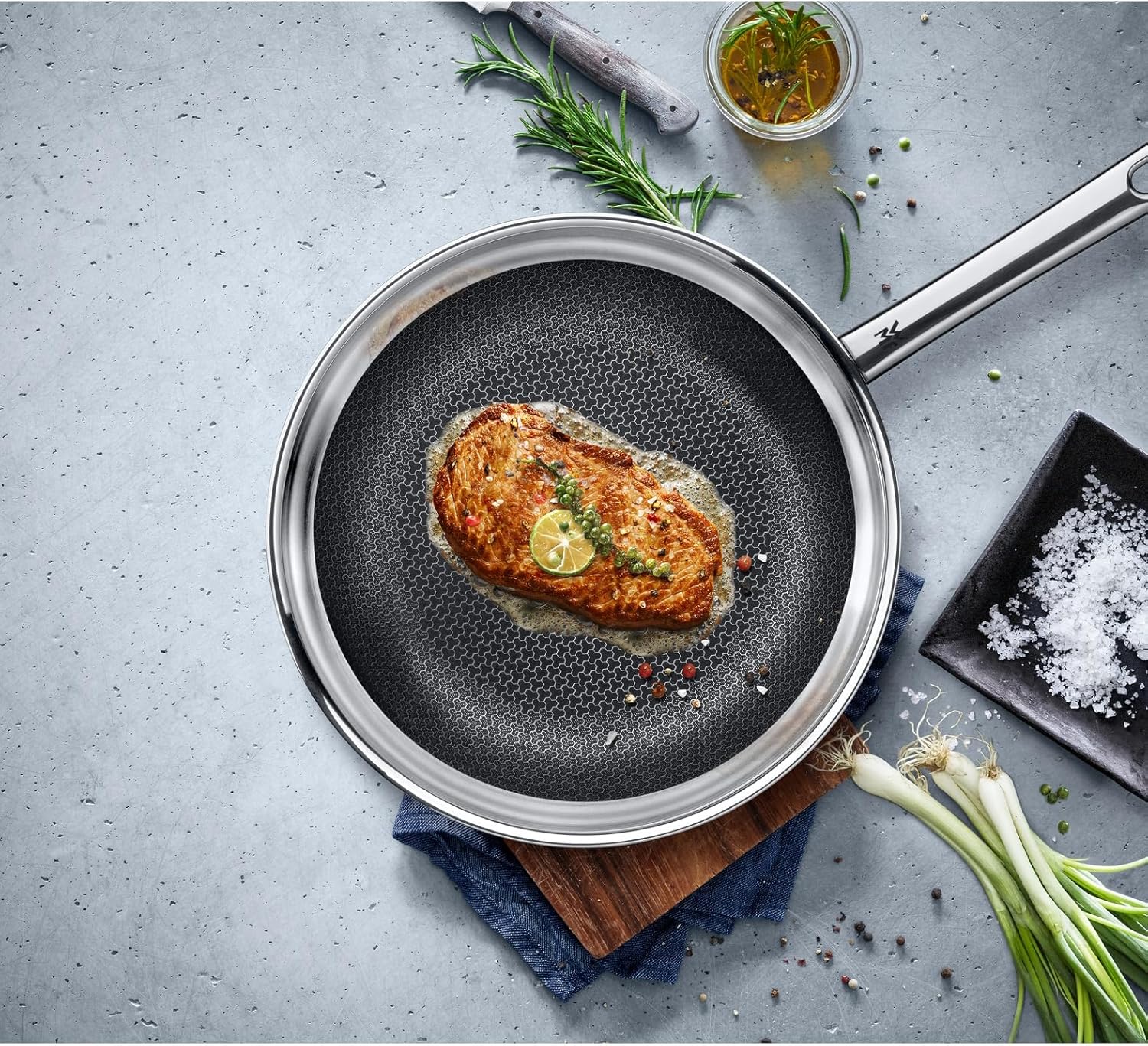 WMF Profi Resist Padella con Manico, Diametro 28 cm, mehrla Gig, Trasparente - immagine 2