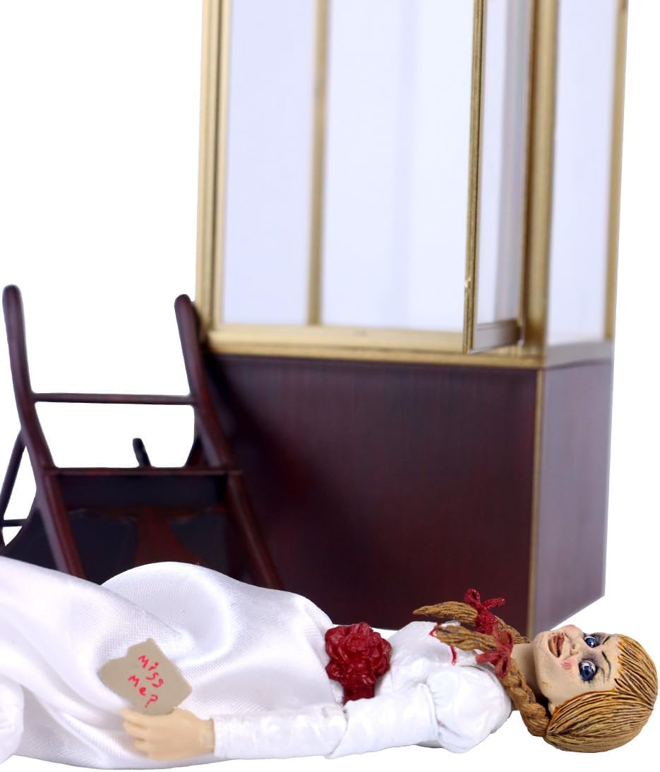 NECA CONJURING UNIVERSE ANNABELLE 3 ANNABELLE ULTIMATE 7IN AF - immagine 4