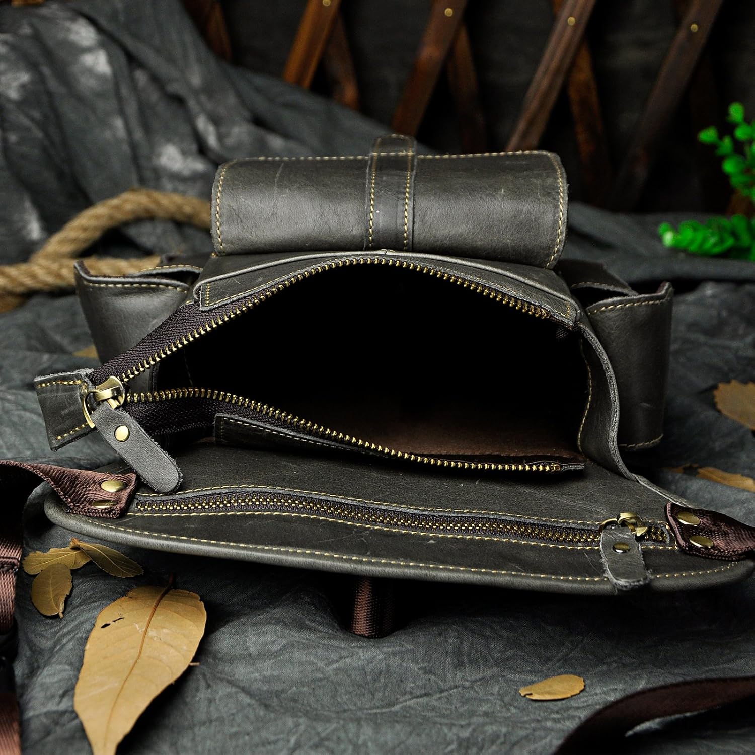 Le'aokuu Borsa a Tracolla da Uomo in Vera Pelle - immagine 6