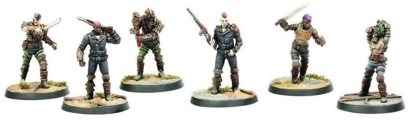 Modiphius Entertainment | Fallout Wasteland Warfare | Raiders:, Scavvers and Psychos | Miniatures | Unpainted