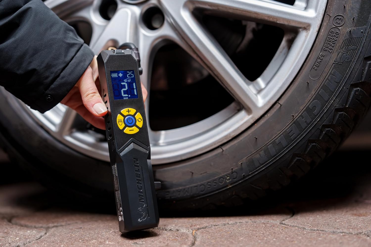 Michelin Mini Compressore a Batteria 10 Bar - immagine 4