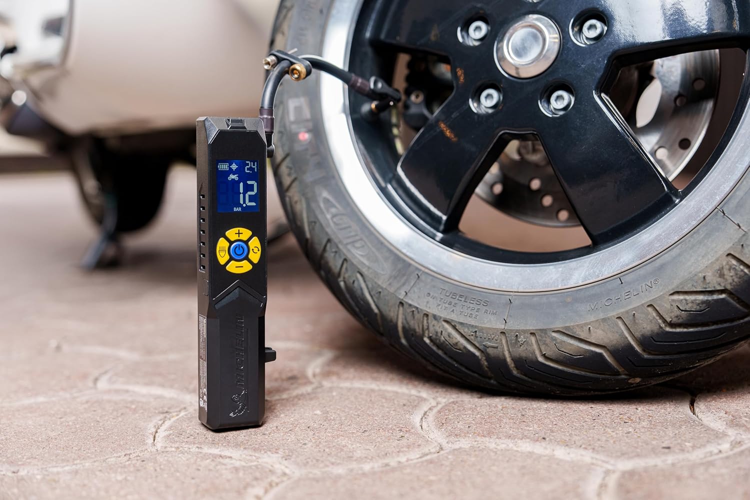 Michelin Mini Compressore a Batteria 10 Bar - immagine 6