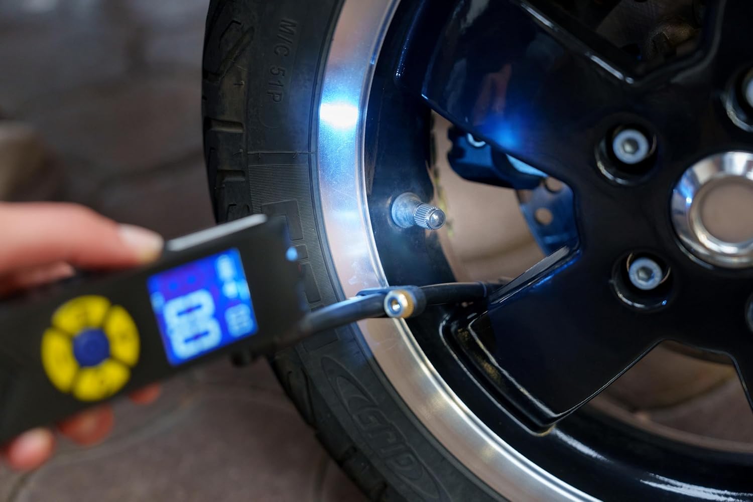 Michelin Mini Compressore a Batteria 10 Bar - immagine 7