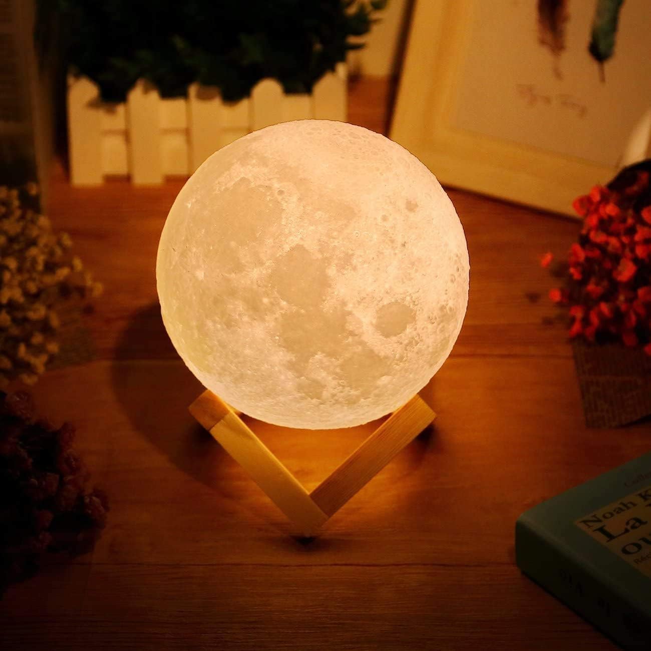 Uten 3D Moon Lamp Led Night Light - 2 Colori - immagine 1