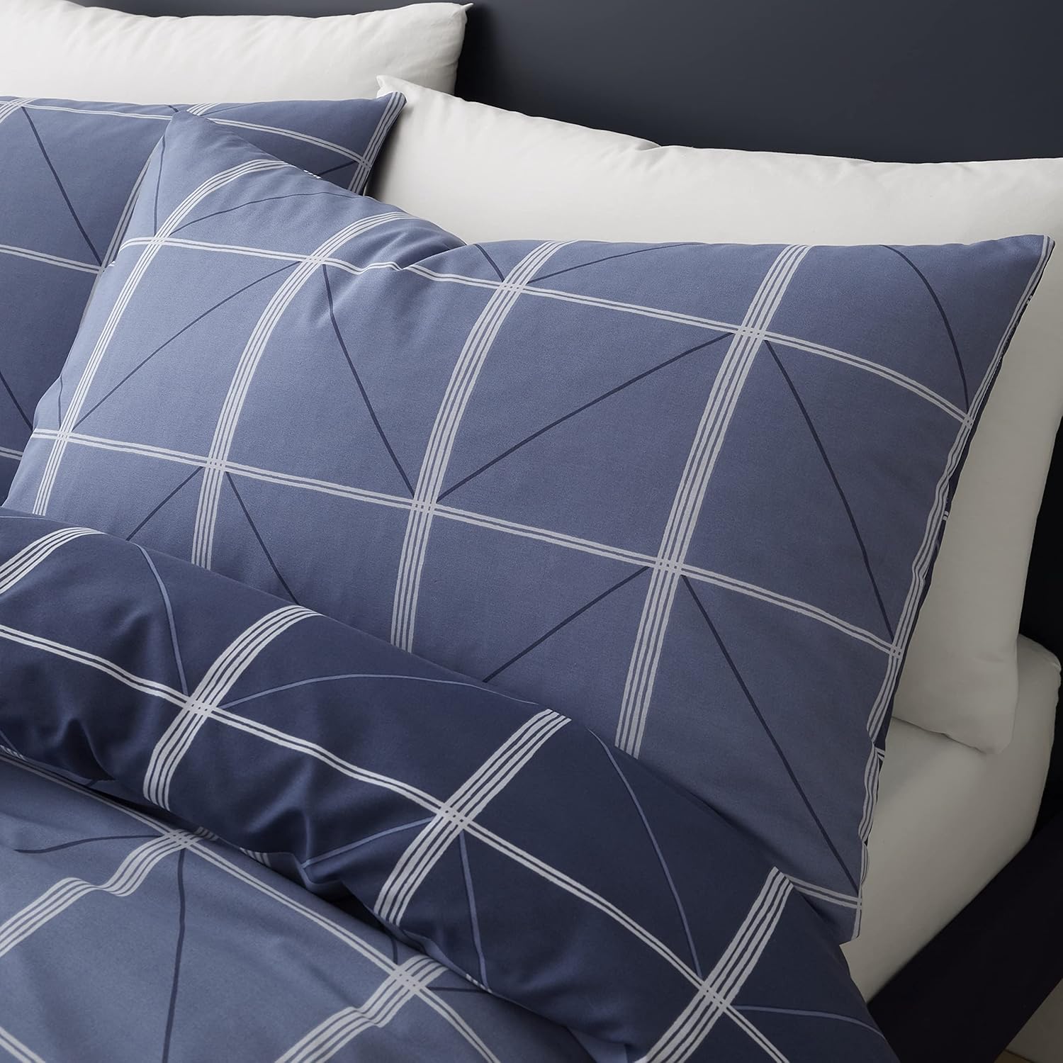 Catherine Lansfield GEOMETRIC GRID SET COPRIPIUMINO 250X200+2(50X80) - immagine 3