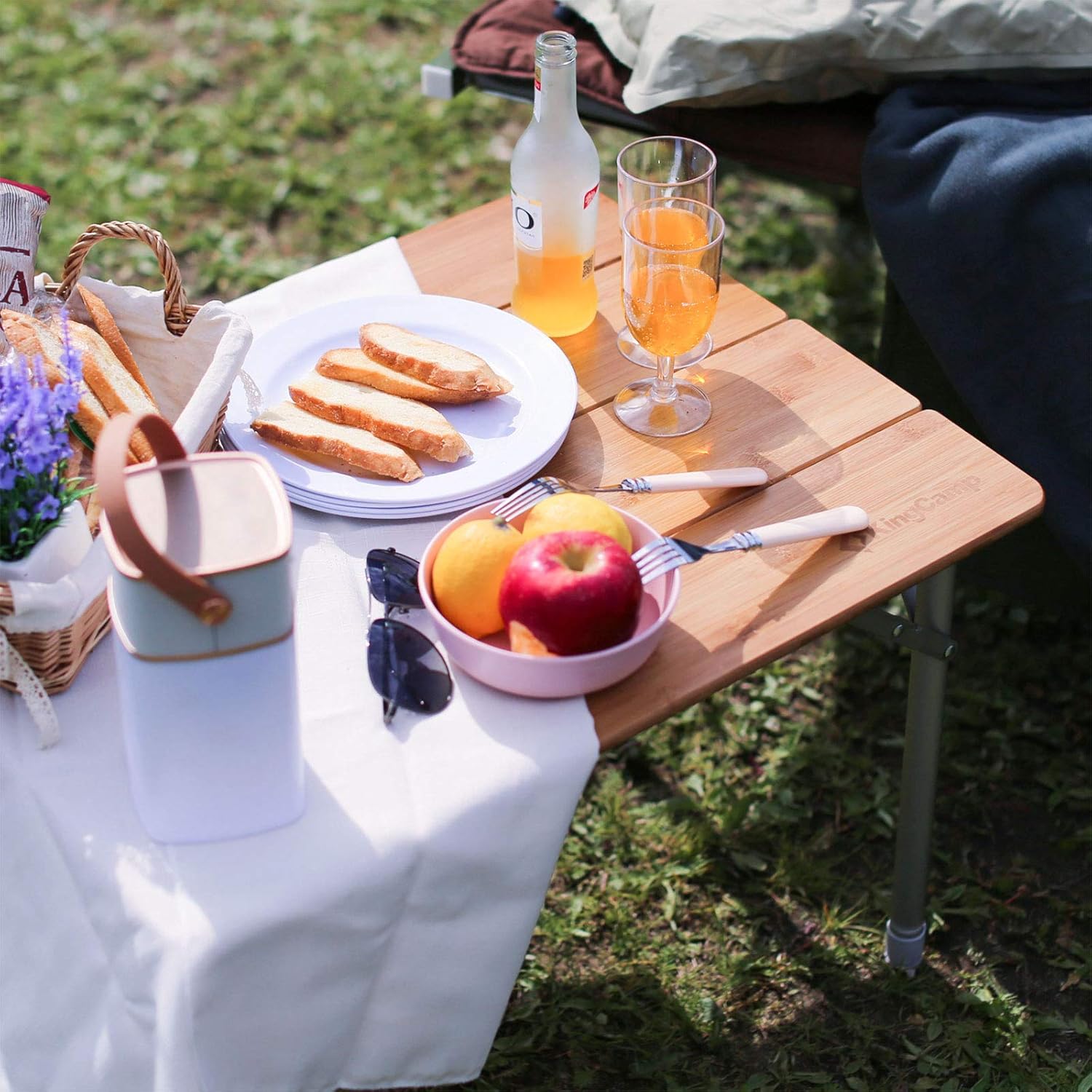 Kingcamp Tavolino Pieghevole in Bamboo 65x50cm - immagine 2