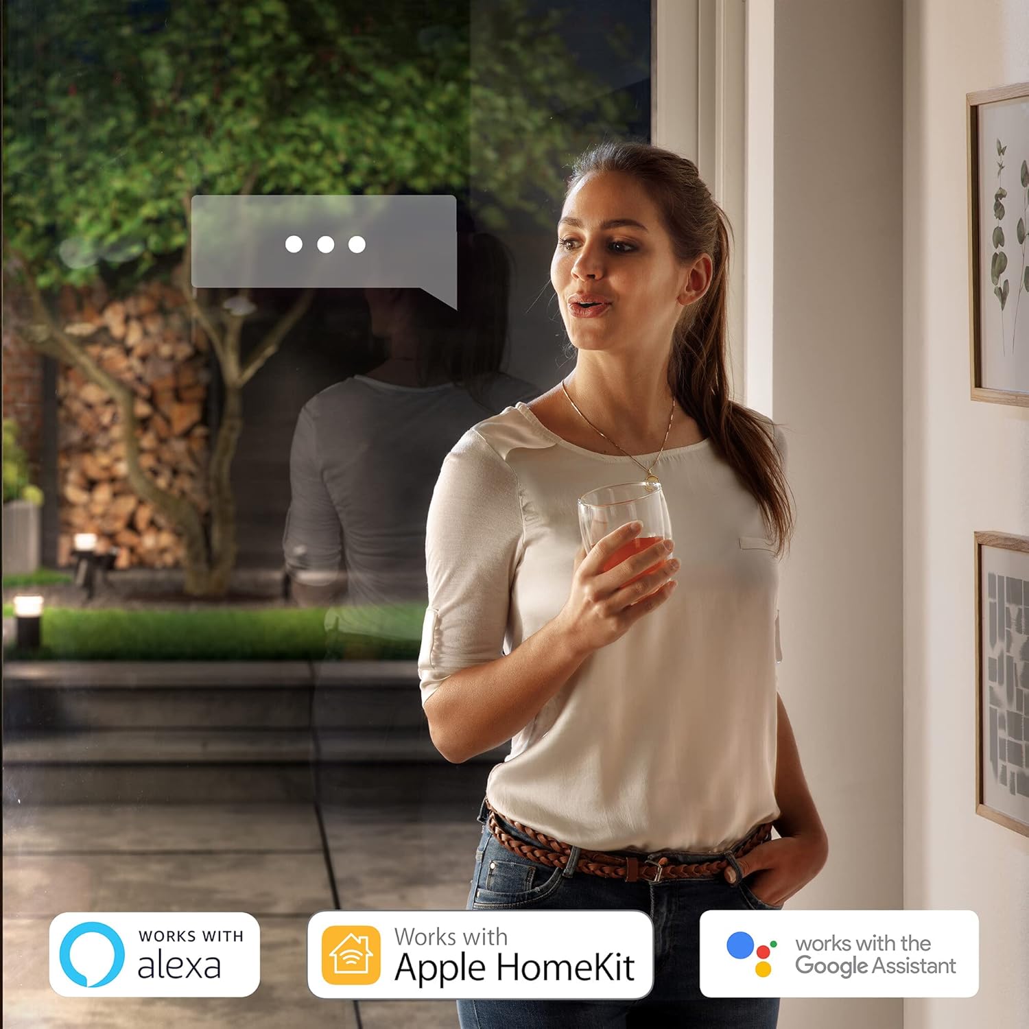 Philips Hue White and Color Ambiance - Lampada Smart da Parete - immagine 3