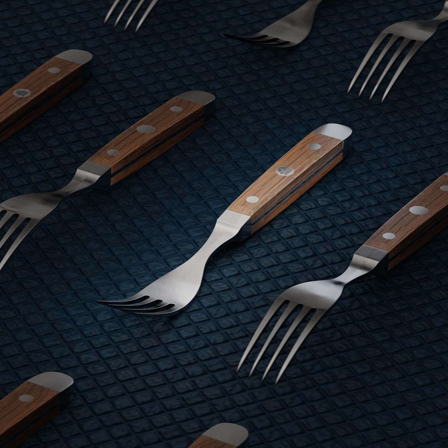 Güde Alpha Barrel Oak Forchetta con Manico in Quercia - immagine 4