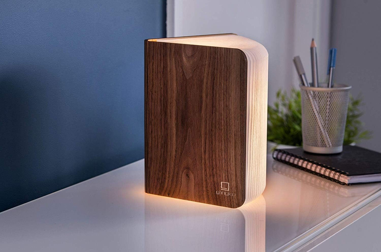 Gingko Smart Book Light in Legno Naturale - Noce - immagine 2