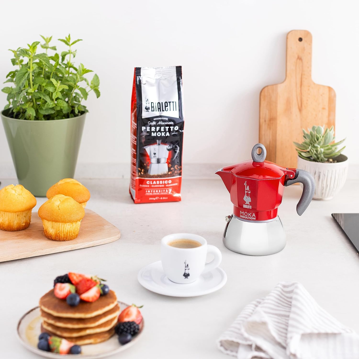 Bialetti Caffettiera Moka Induction 6 Tazze (280ml), Rosso - immagine 5