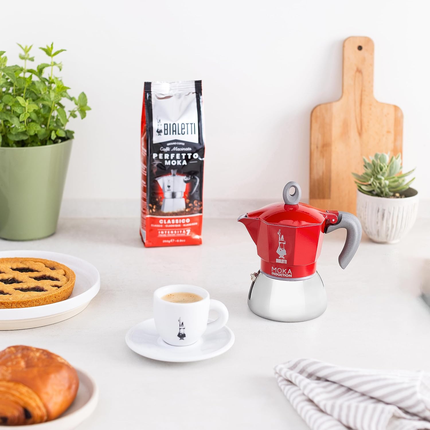 Bialetti Caffettiera Moka Induction 6 Tazze (280ml), Rosso - immagine 6