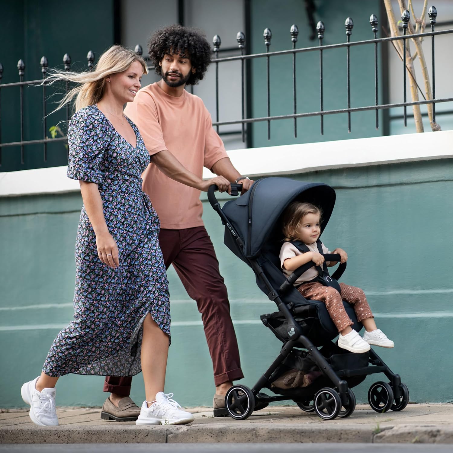 Maxi-cosi Lara2 Passeggino Leggero da Viaggio, Essential Graphite - immagine 8