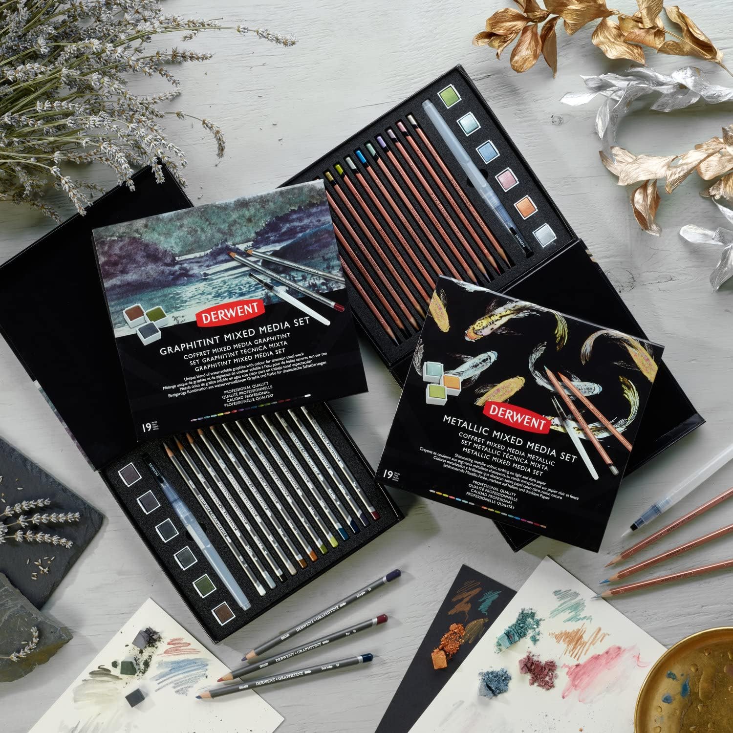 Derwent Graphitint Set Regalo 19 Accessori - immagine 4