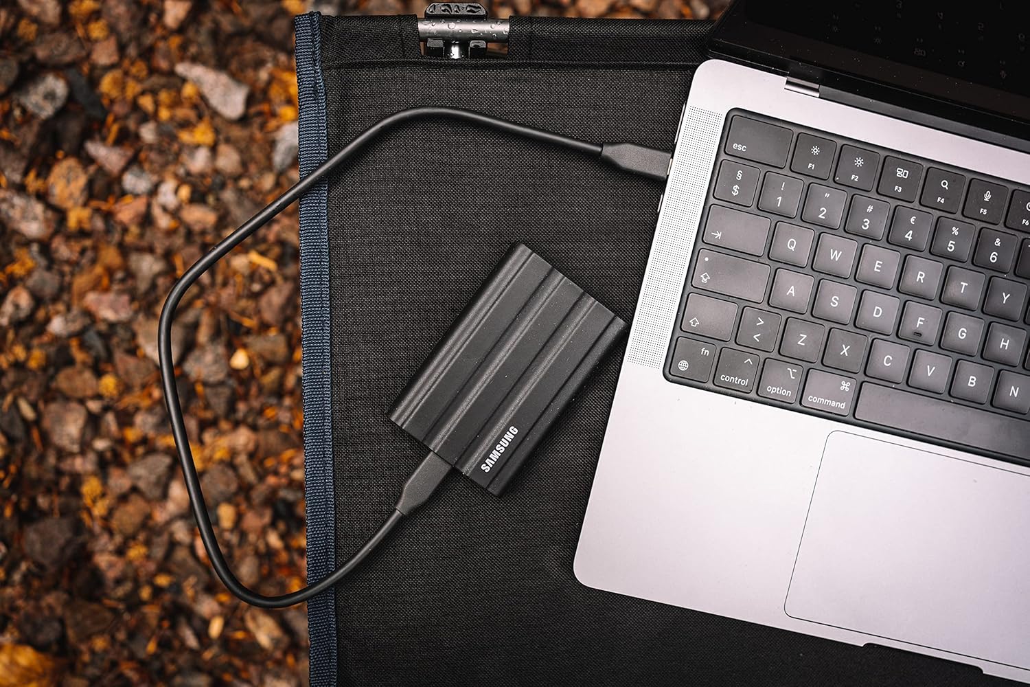 Samsung MU-PE1T0S/EU T7 Shield SSD Portatile 1TB, Nero - immagine 6