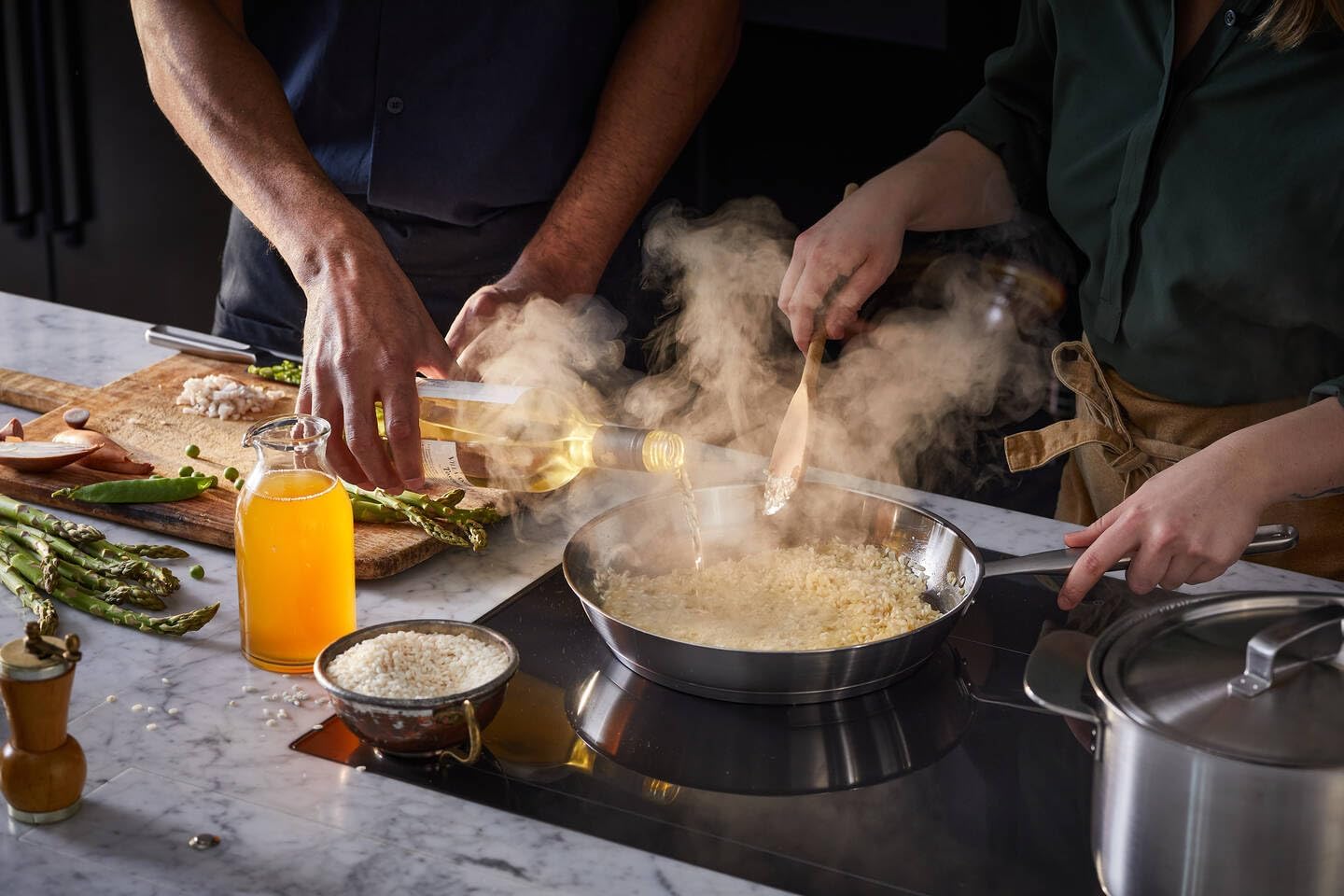 Fiskars Padella Ø 28 cm All Steel, Acciaio Inox Riciclato - immagine 3