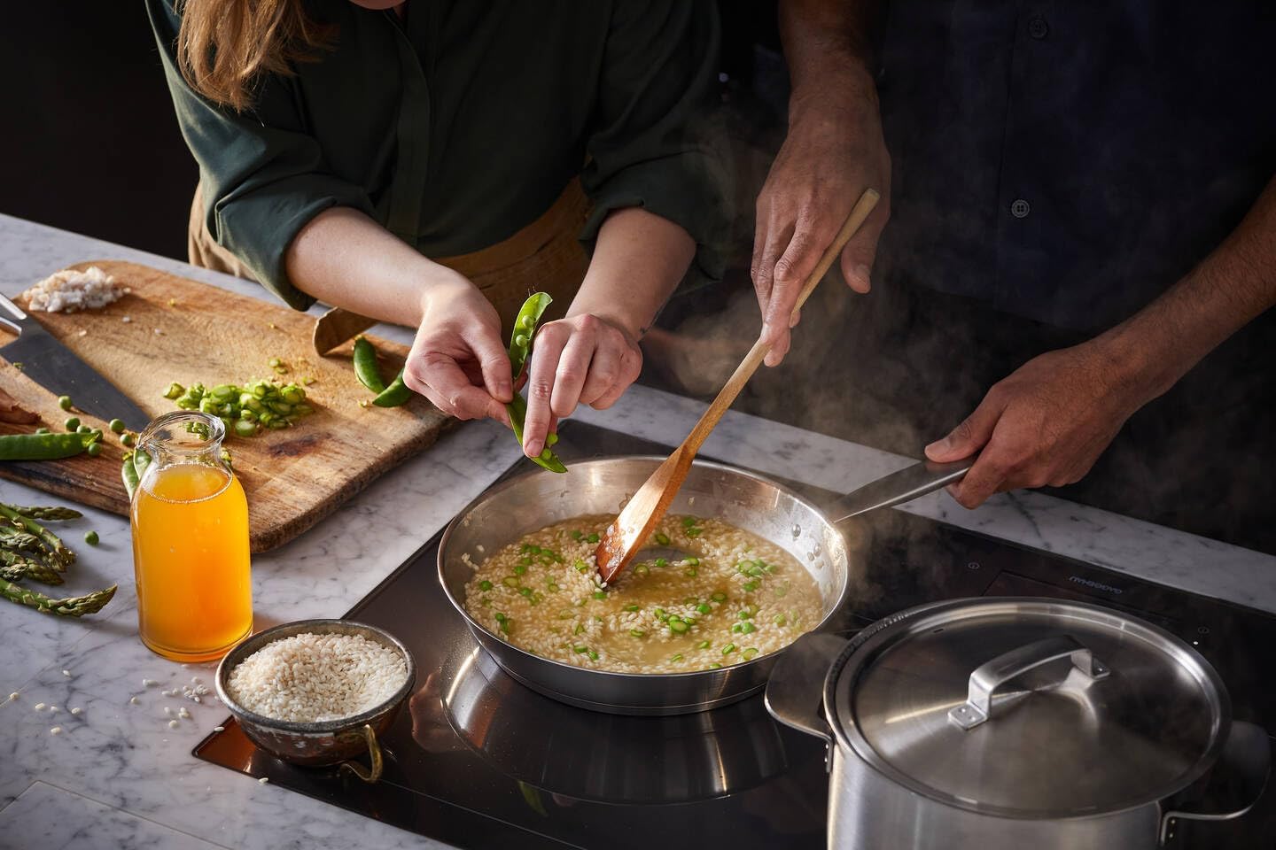 Fiskars Padella Ø 28 cm All Steel, Acciaio Inox Riciclato - immagine 4