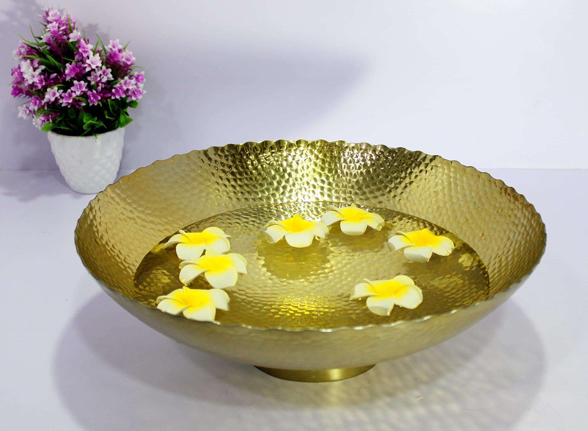 Esplanade Urli Ciotola Decorativa Etnica in Metallo 16"