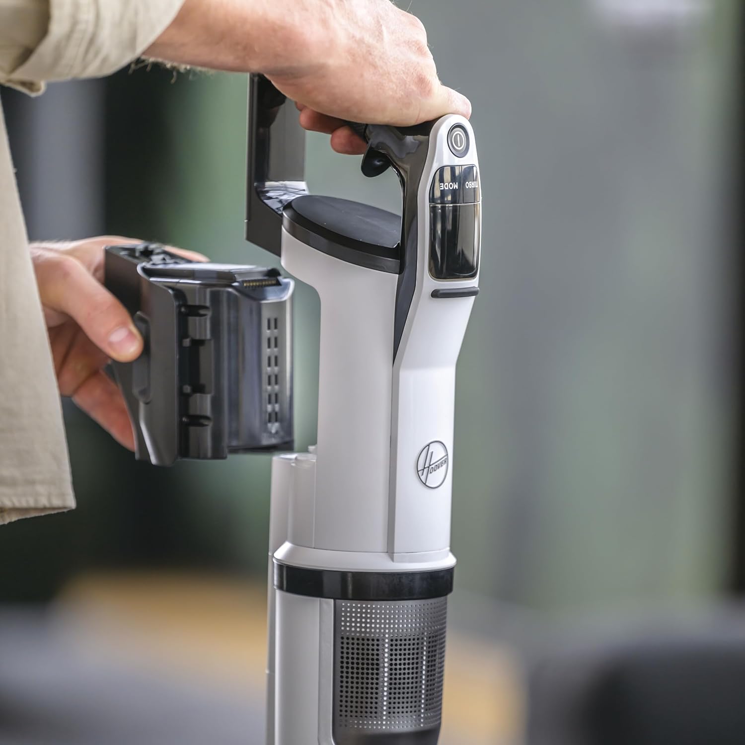 Hoover B024 Batteria Litio per Aspirapolvere HFX, Nera - immagine 3