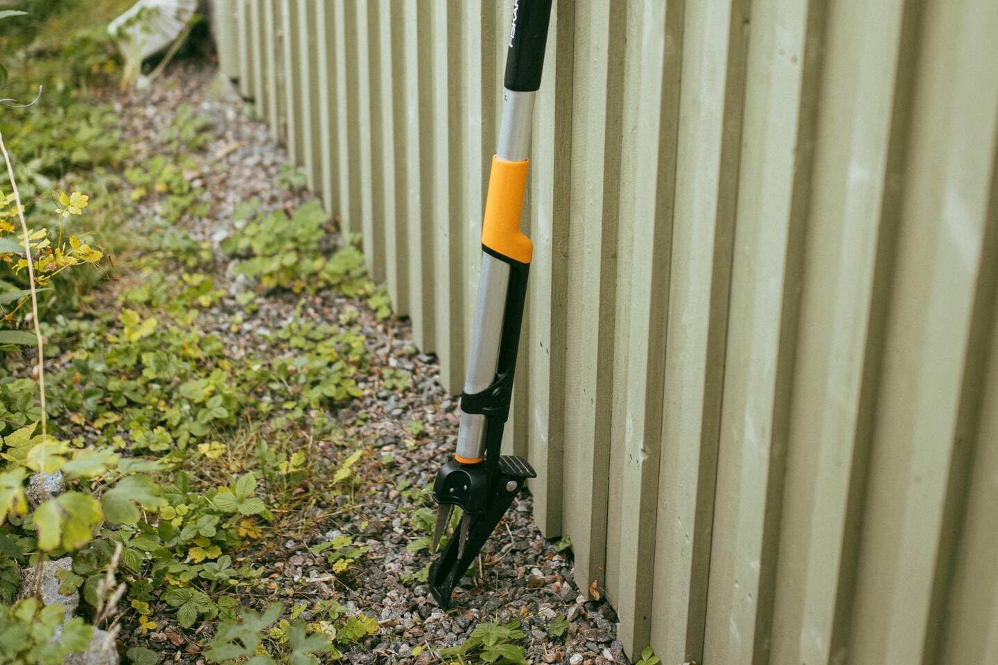 Fiskars Fiskars Ergonomic Weed Puller Ecom - immagine 4