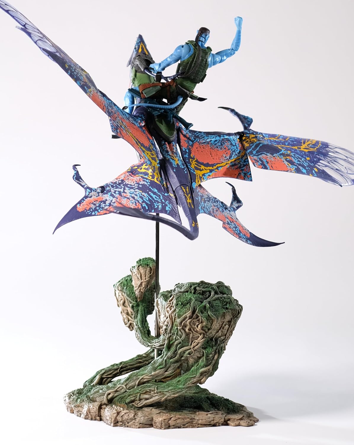 Disney Avatar DLX Mega Banshee & Rider - A2 Quaritch | McFarlane | Velz