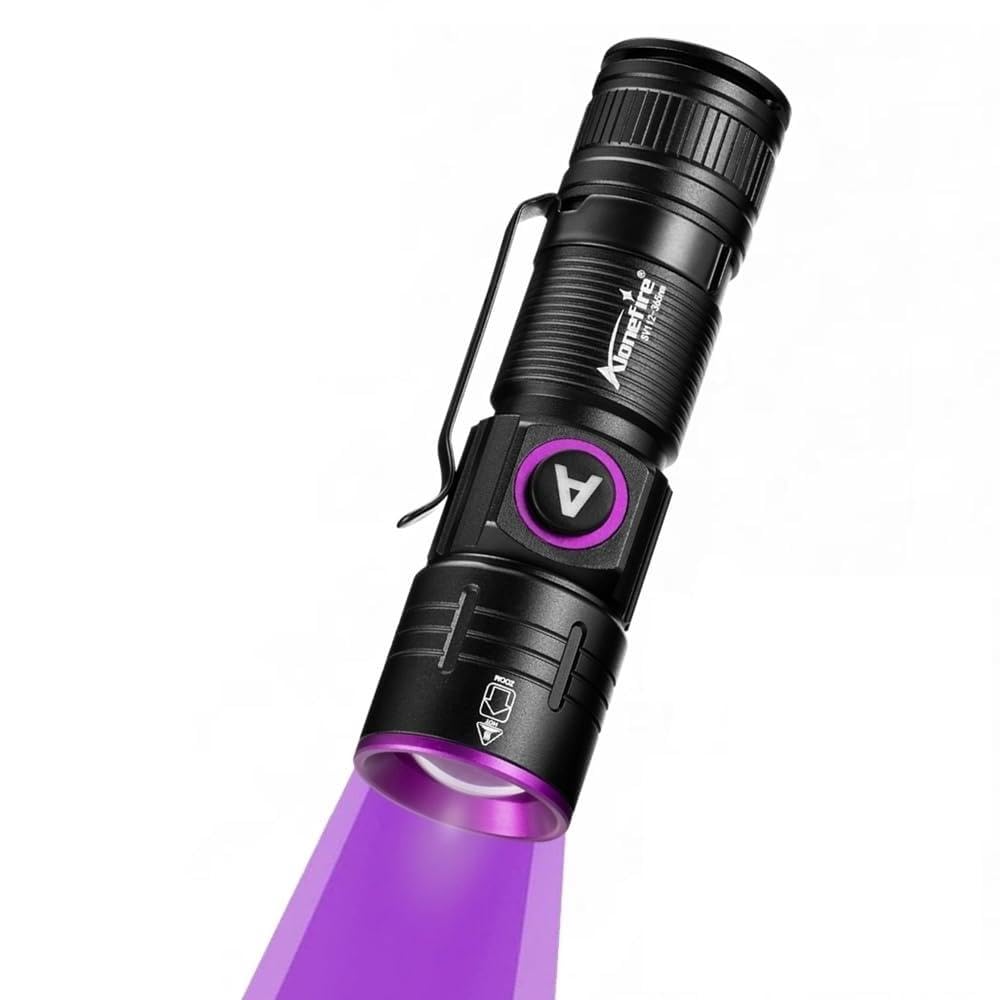 Alonefire SV112 Torcia UV LED Piccolo Professionale 365nm USB Ricaricabile Mini Lampada Ultravioletti per Resina, Pesca, Fluoresceina, Rilevatore di Urina,Minerali con Batteria Incorporata