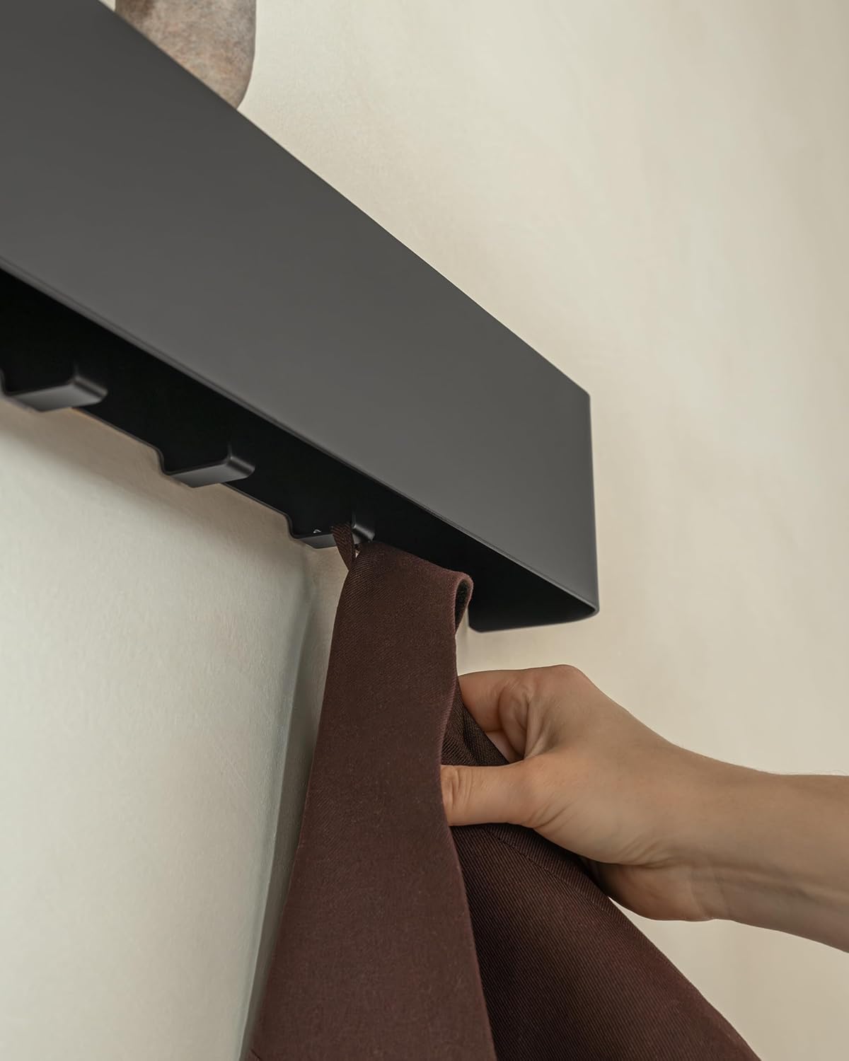 Kazai.® Appendiabiti da Parete Design 'Tone' Nero - immagine 5