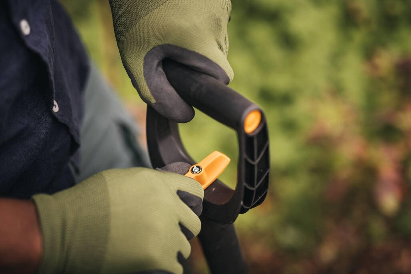 Fiskars Badile Telescopico Xact per Neve e Materiali - immagine 6
