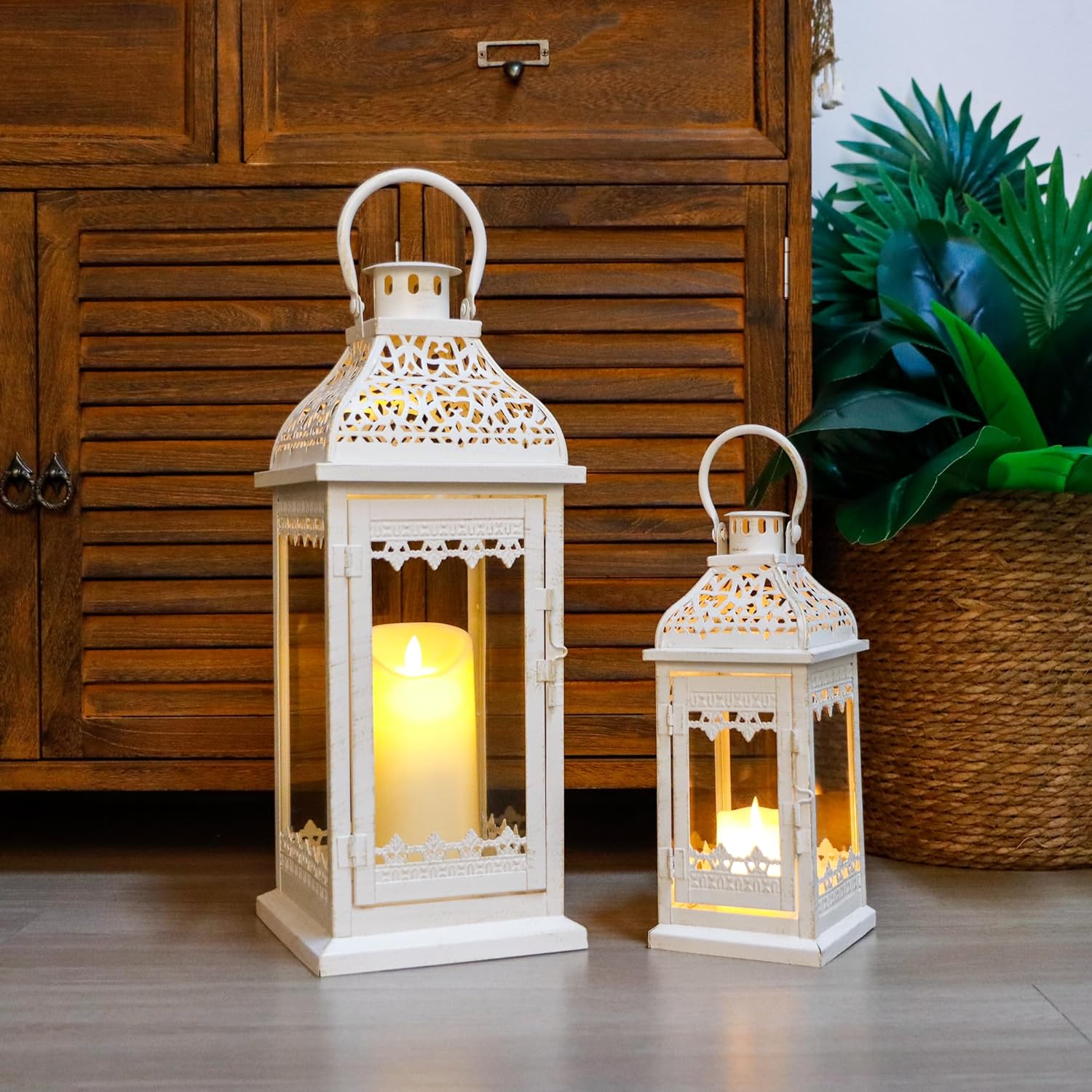 Set da 2 lanterne decorative bianche per candele - immagine 4