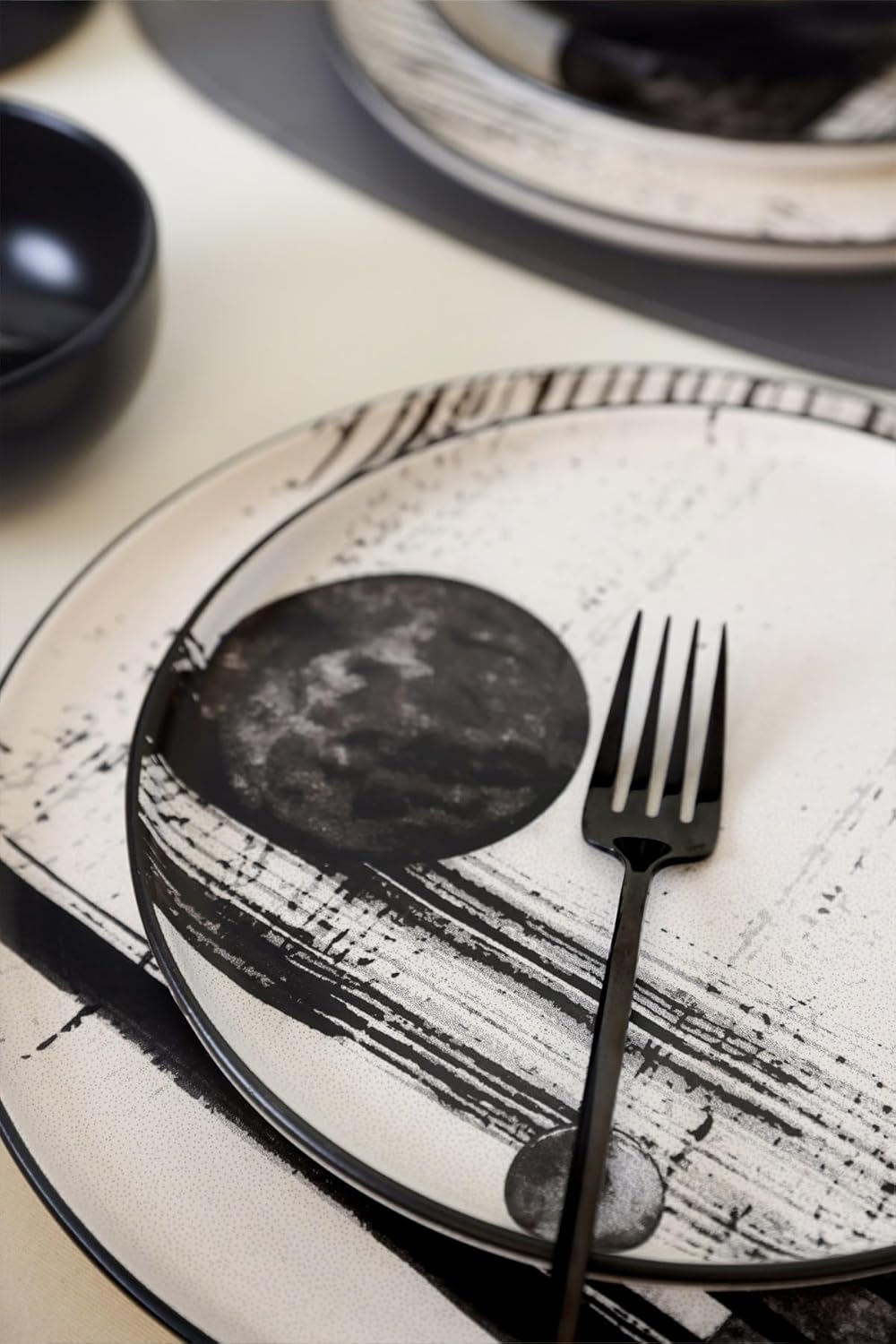 Set 24 Pezzi in Ceramica Nera e Bianca - immagine 5