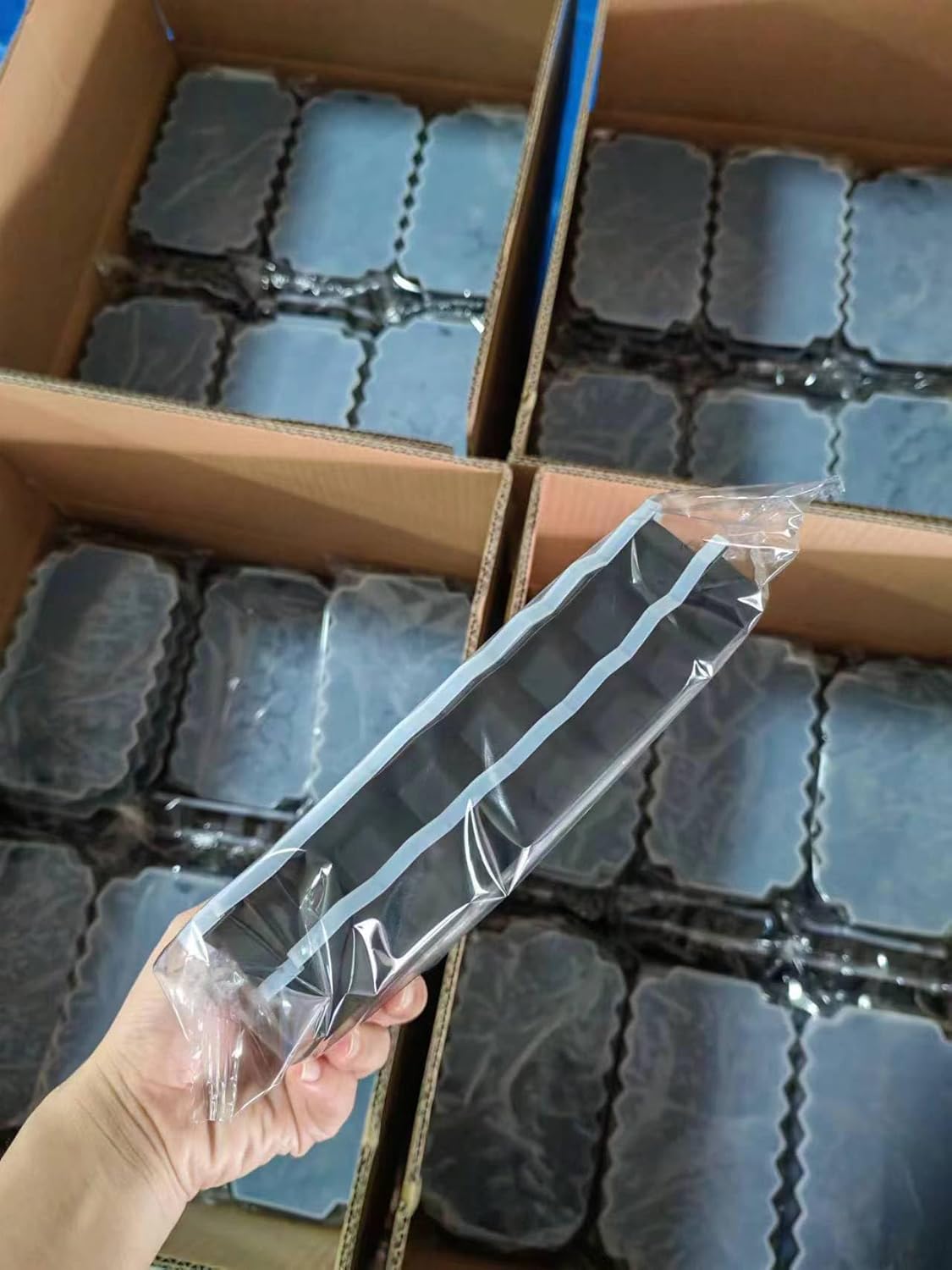 Set 2 Stampo Ghiaccio in Silicone con Coperchio - immagine 3