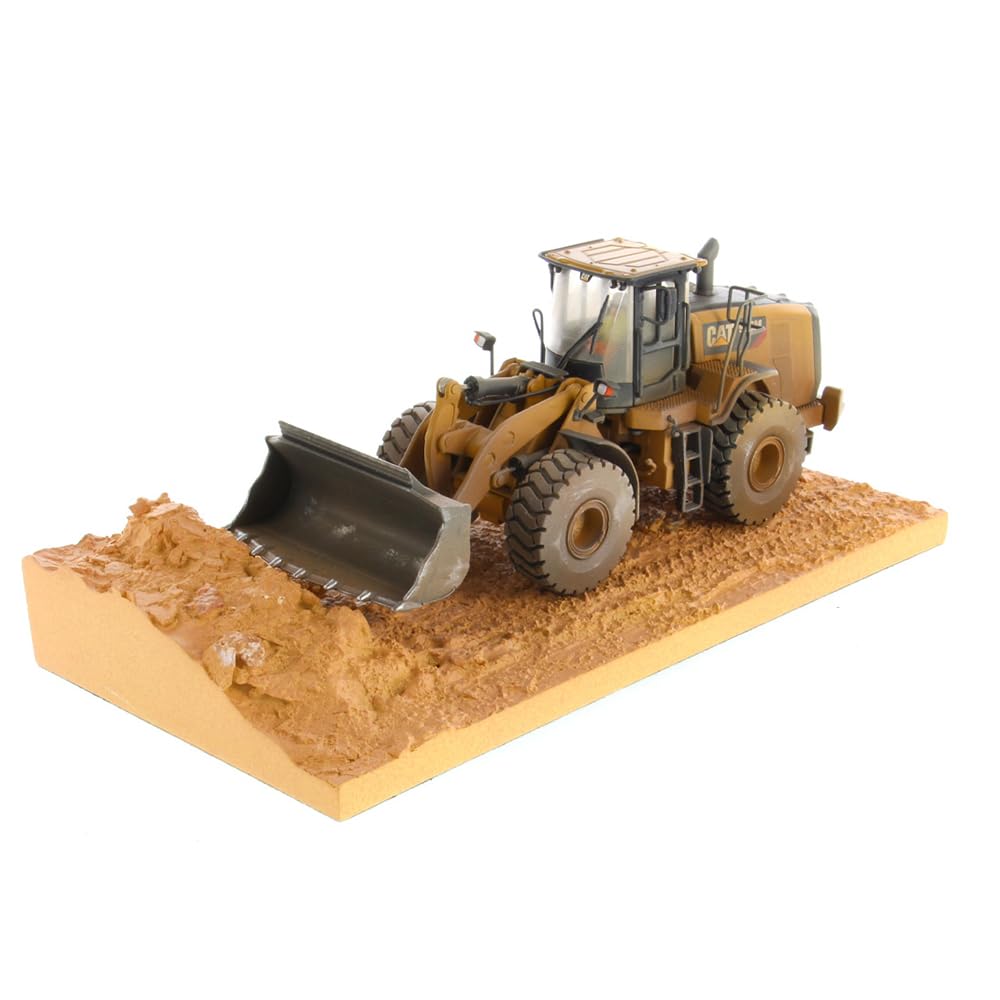 Diecast Masters 85703 - Pala Gommata Cat 966M Invecchiata